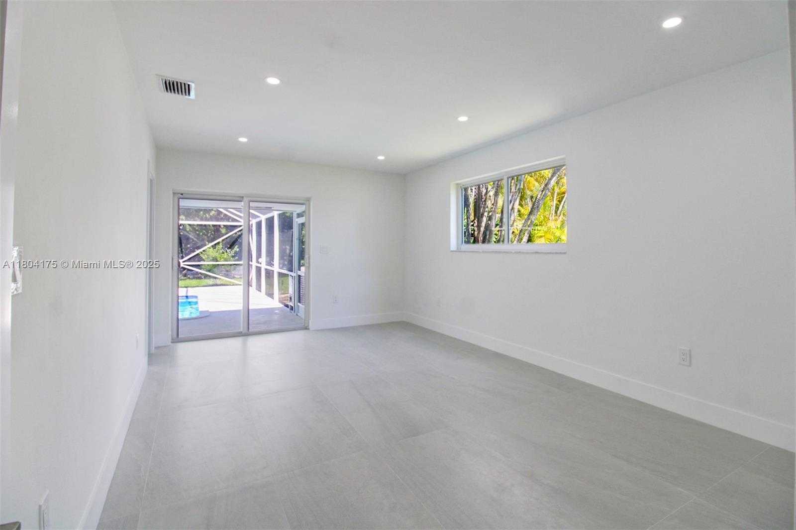 Small Image of 17640 SOUTH WEST 84TH CT, Palmetto Bay Number 14