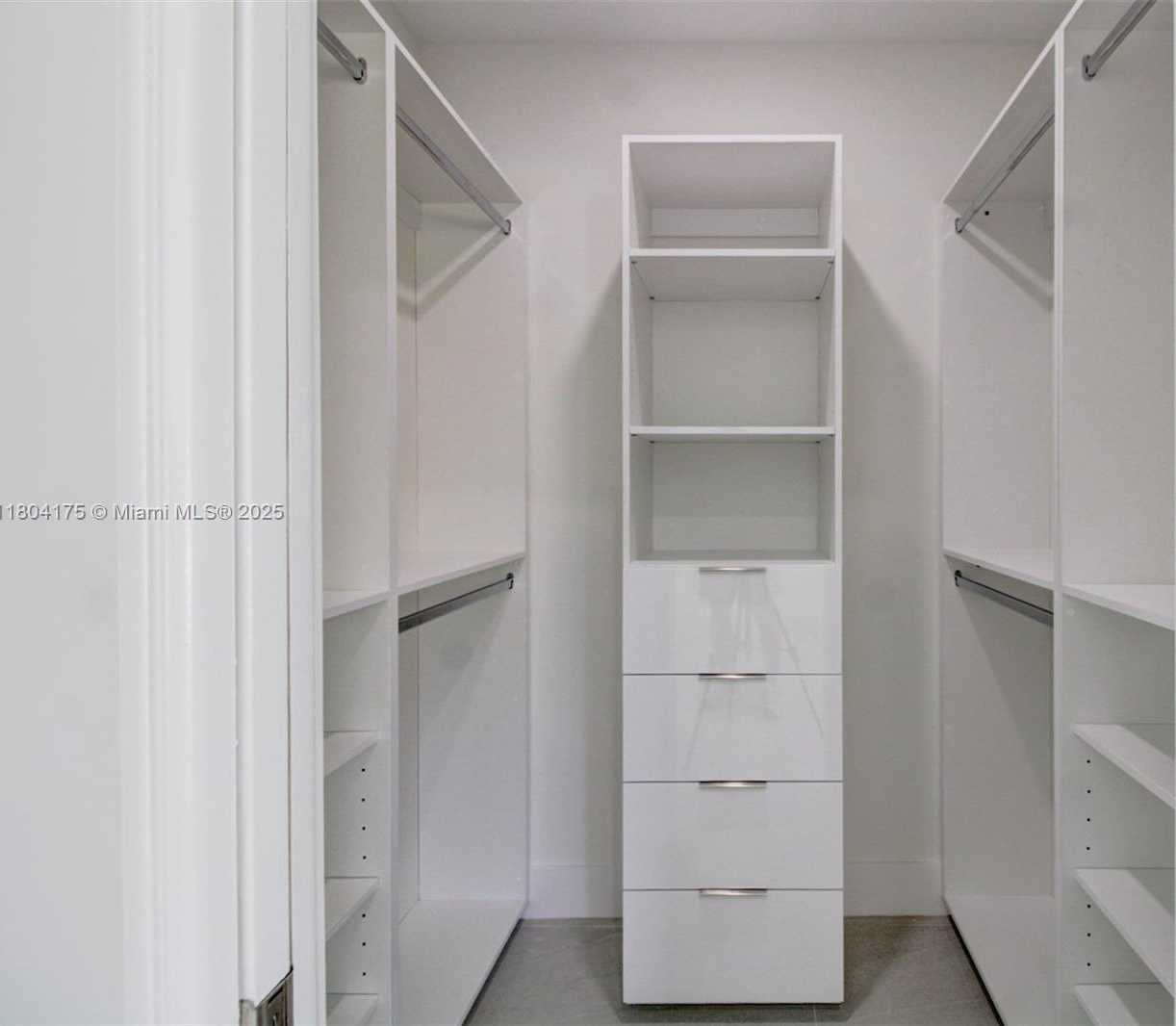 Small Image of 17640 SOUTH WEST 84TH CT, Palmetto Bay Number 15