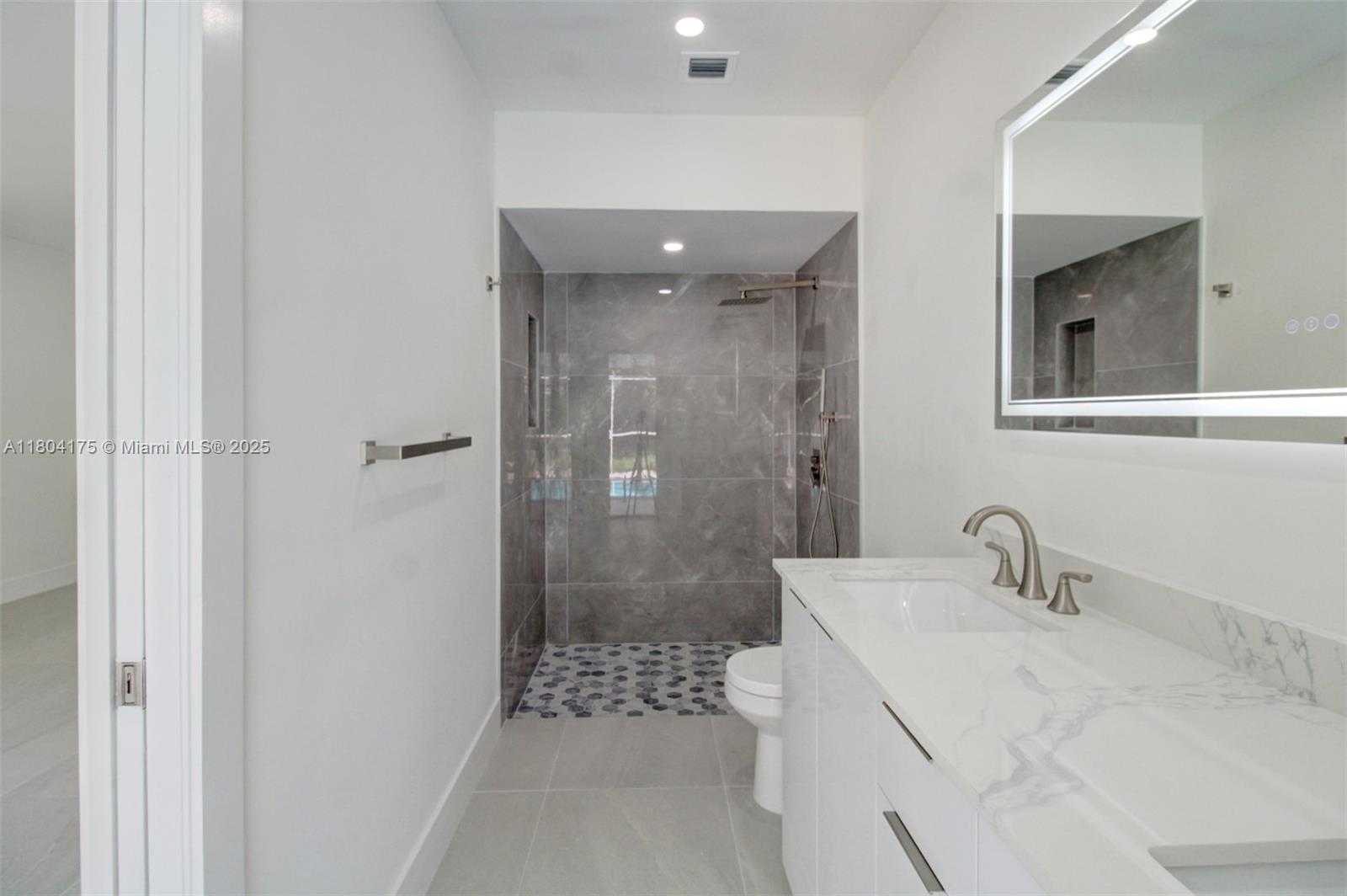 Small Image of 17640 SOUTH WEST 84TH CT, Palmetto Bay Number 18
