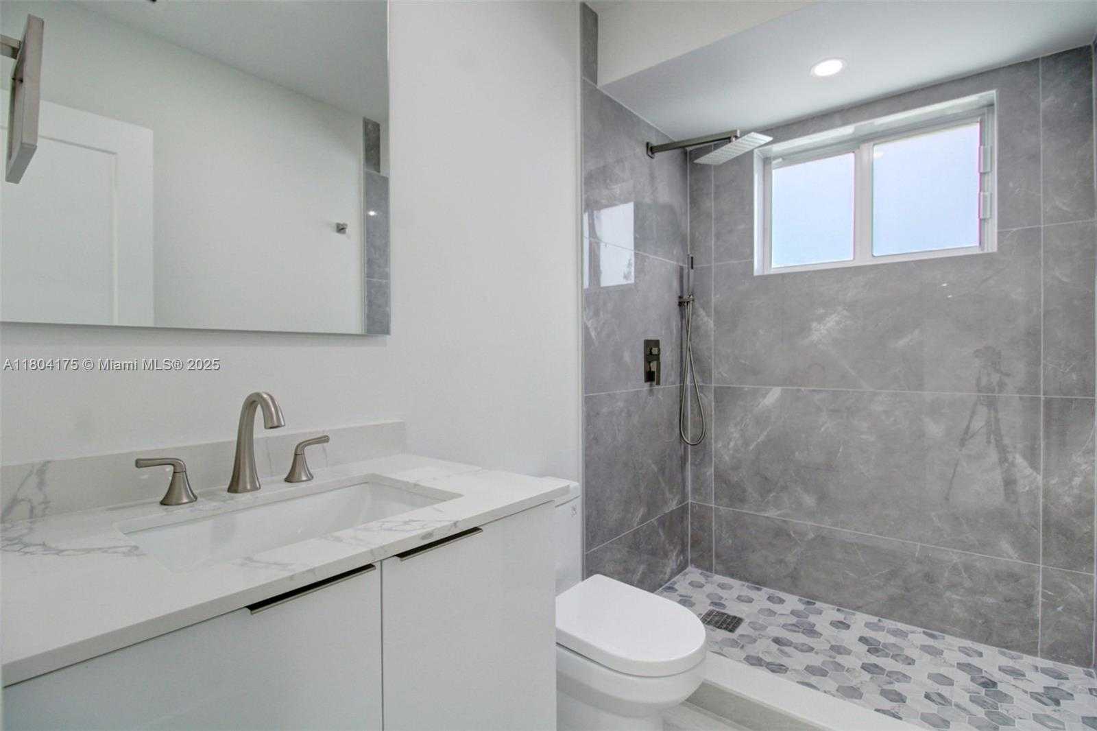 Small Image of 17640 SOUTH WEST 84TH CT, Palmetto Bay Number 19