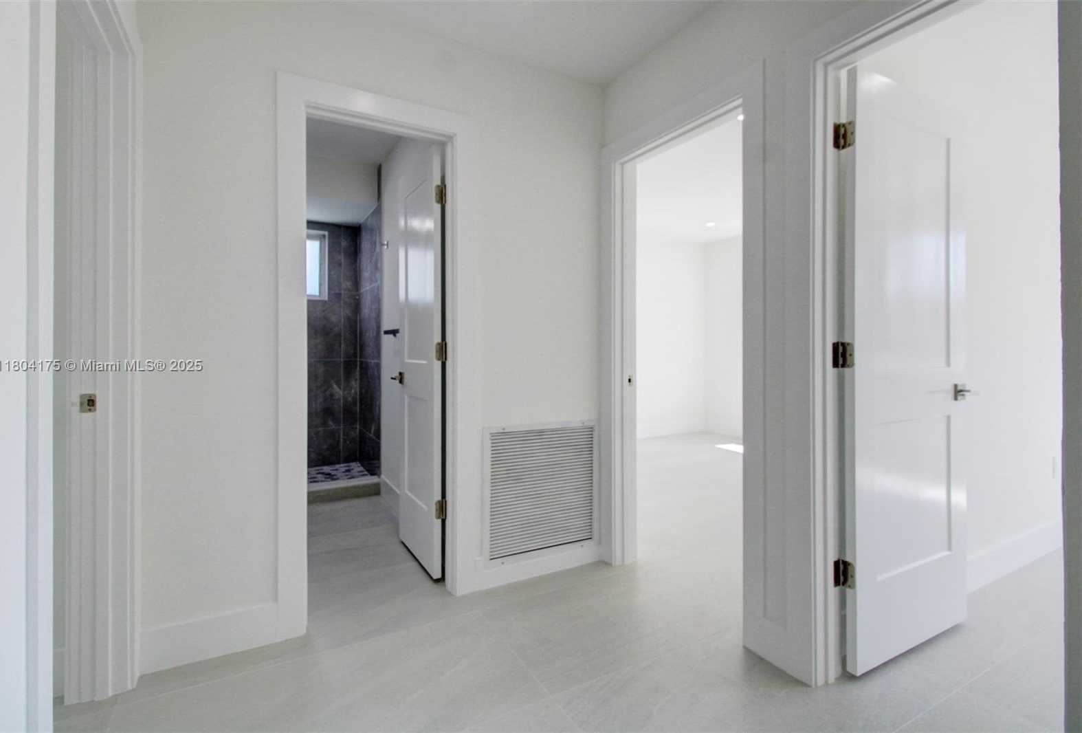 Small Image of 17640 SOUTH WEST 84TH CT, Palmetto Bay Number 24