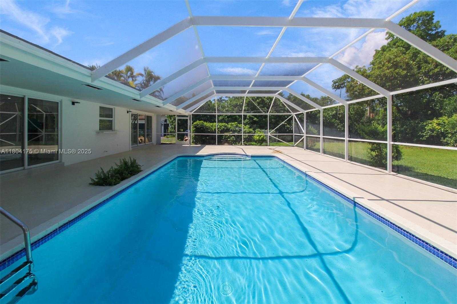 Small Image of 17640 SOUTH WEST 84TH CT, Palmetto Bay Number 26