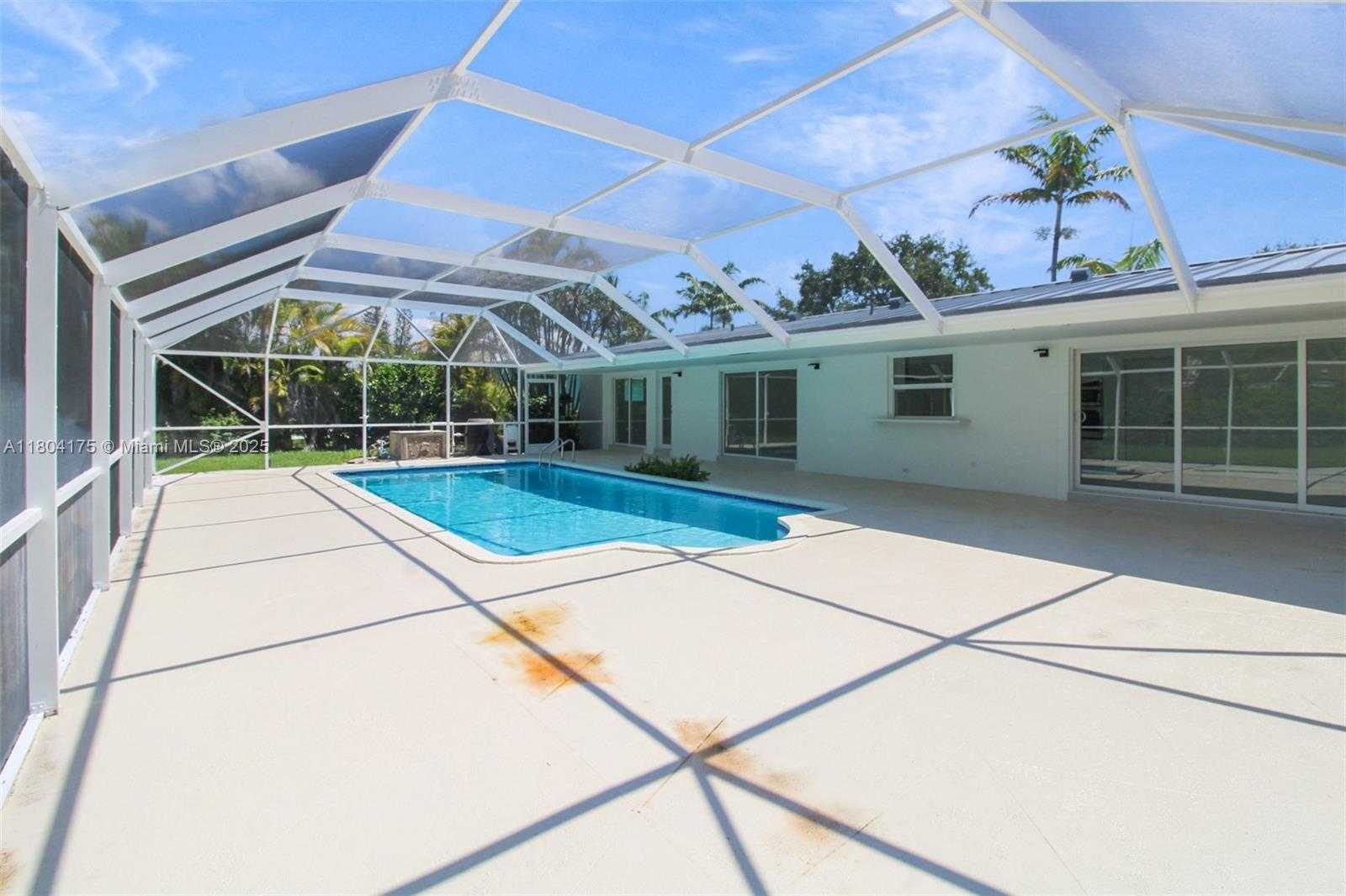 Small Image of 17640 SOUTH WEST 84TH CT, Palmetto Bay Number 28