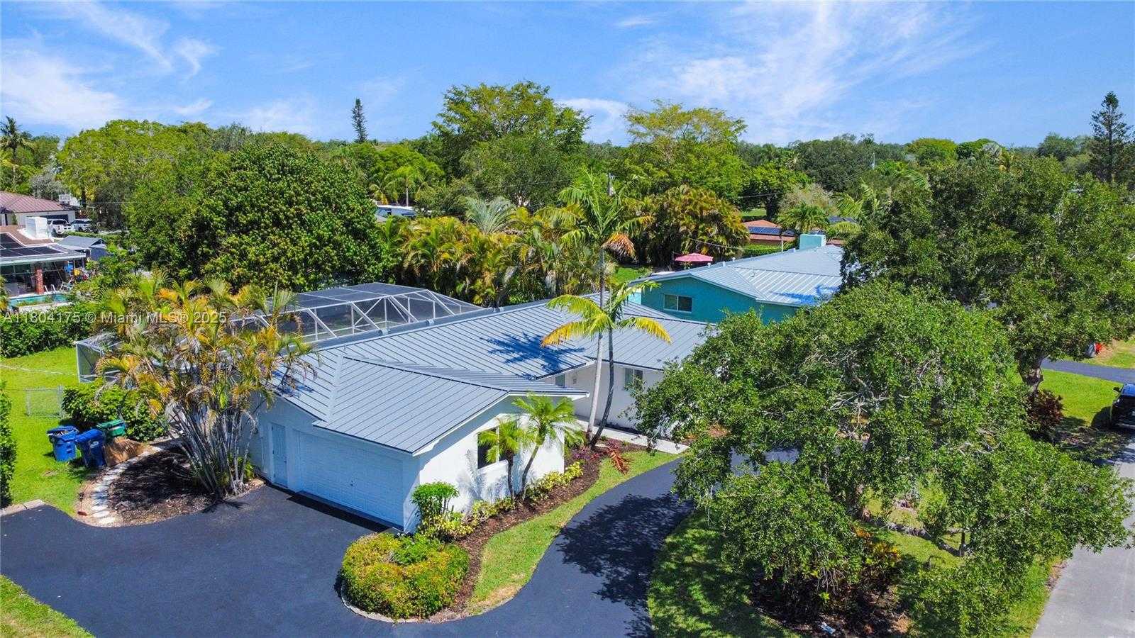 Small Image of 17640 SOUTH WEST 84TH CT, Palmetto Bay Number 34