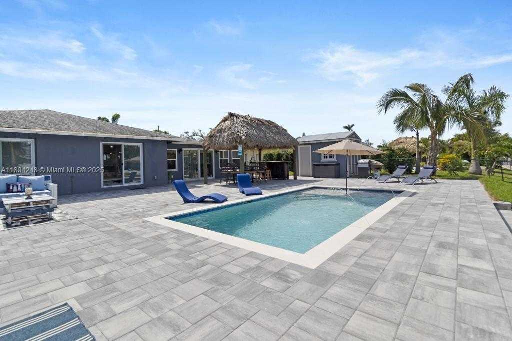 Small Image of 5287 TIFFANY CT, Cape Coral Number 32