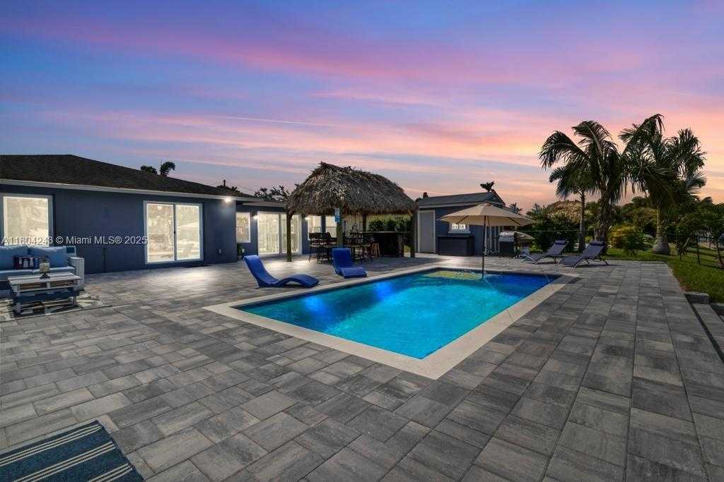 Small Image of 5287 TIFFANY CT, Cape Coral Number 37