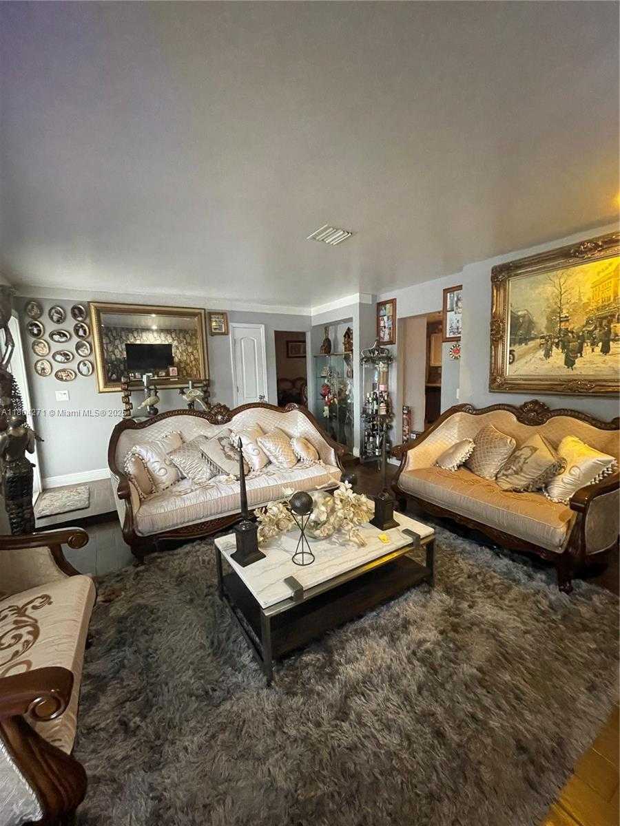 Small Image of 2724 CLEVELAND ST, Hollywood Number 7