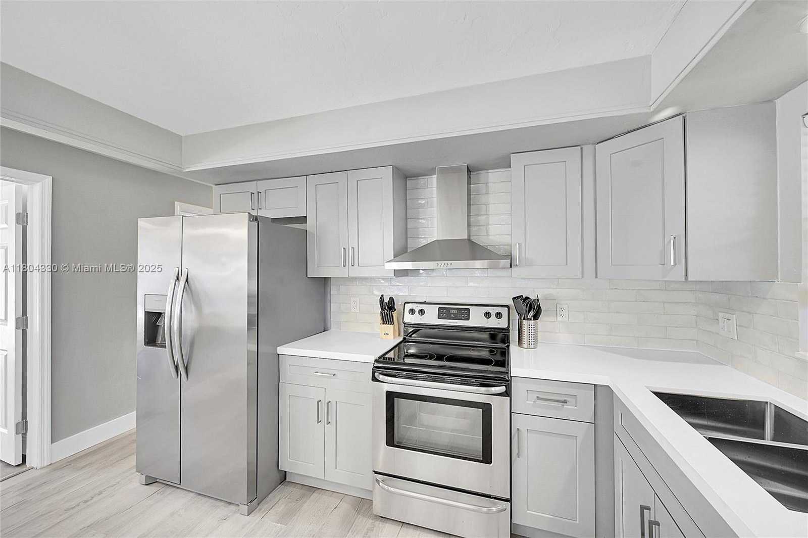 Small Image of 1950 NORTH EAST 55TH CT, Fort Lauderdale Number 6