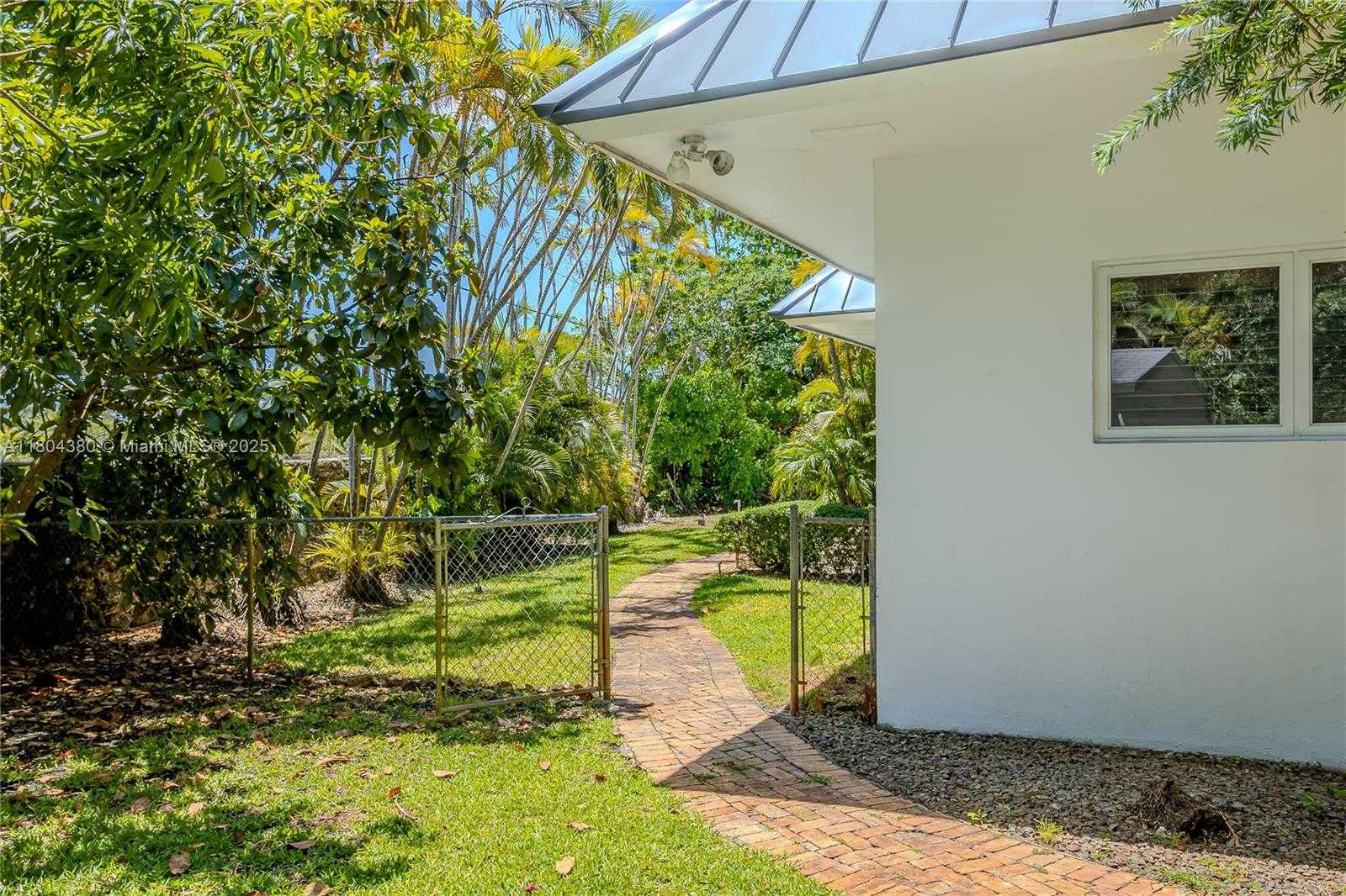 Small Image of 6540 SOUTH WEST 135TH TER, Pinecrest Number 22