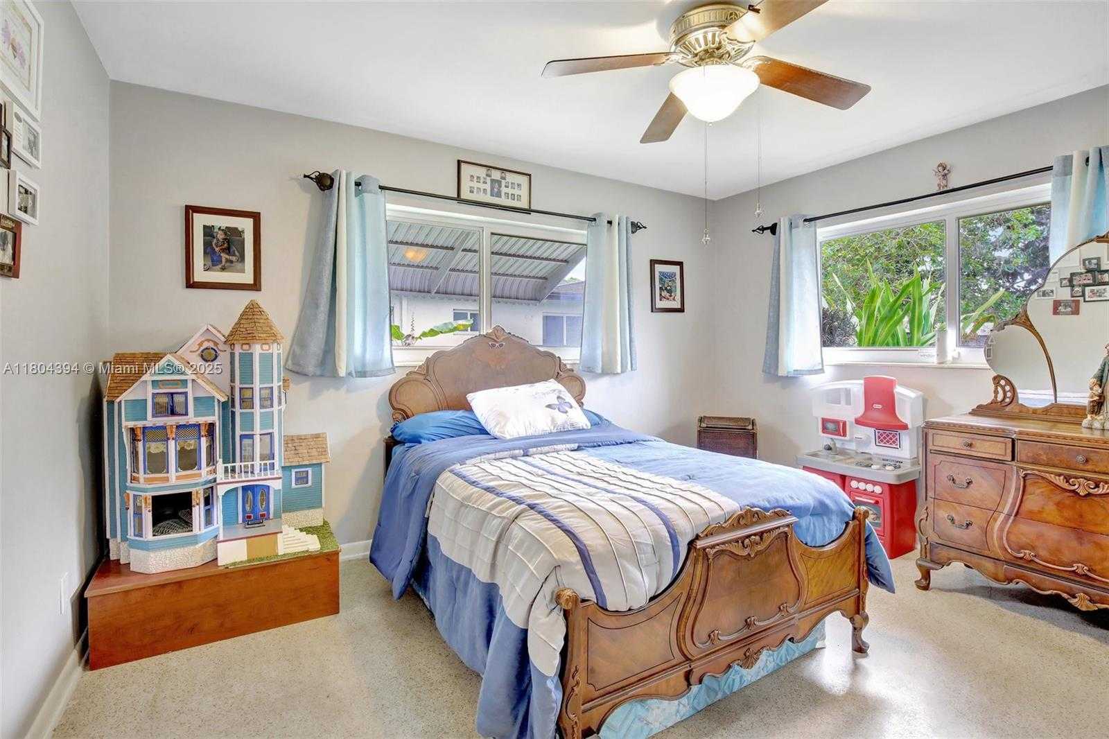 Small Image of 6285 PINE TER, Plantation Number 23