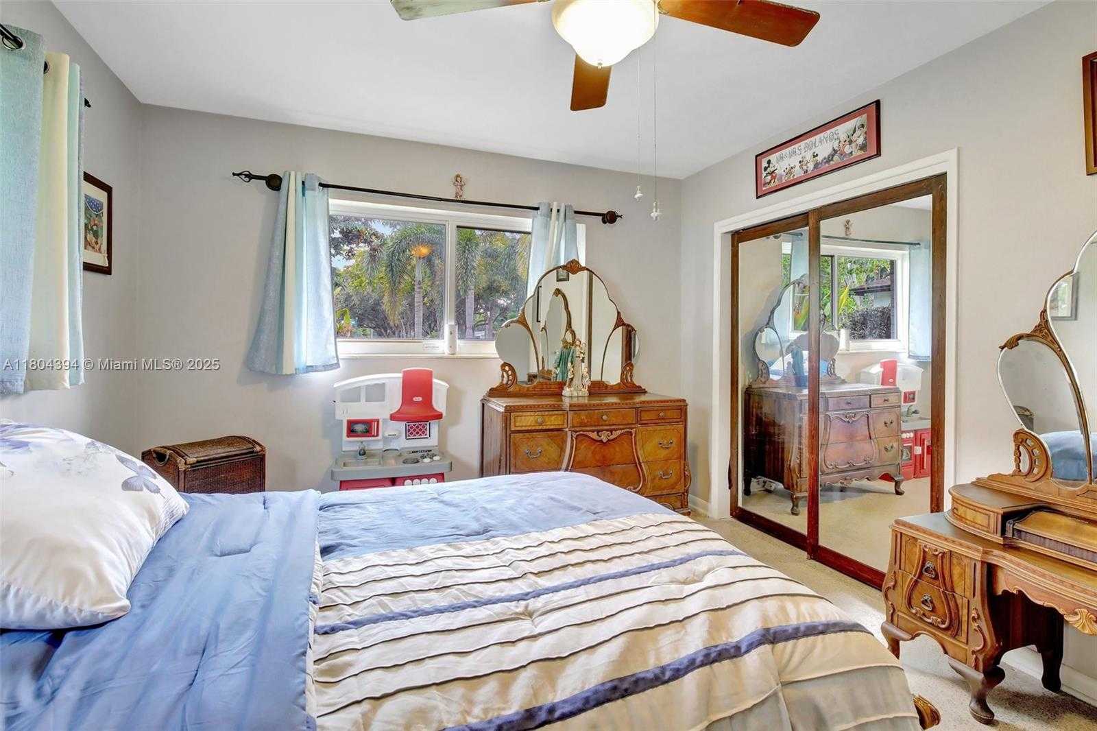 Small Image of 6285 PINE TER, Plantation Number 24