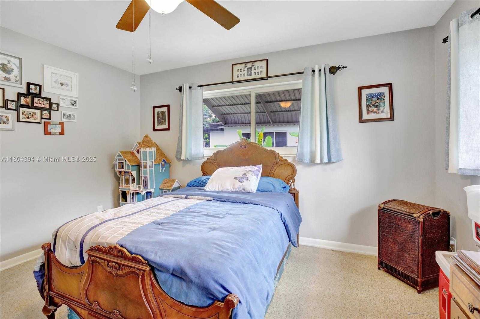 Small Image of 6285 PINE TER, Plantation Number 26