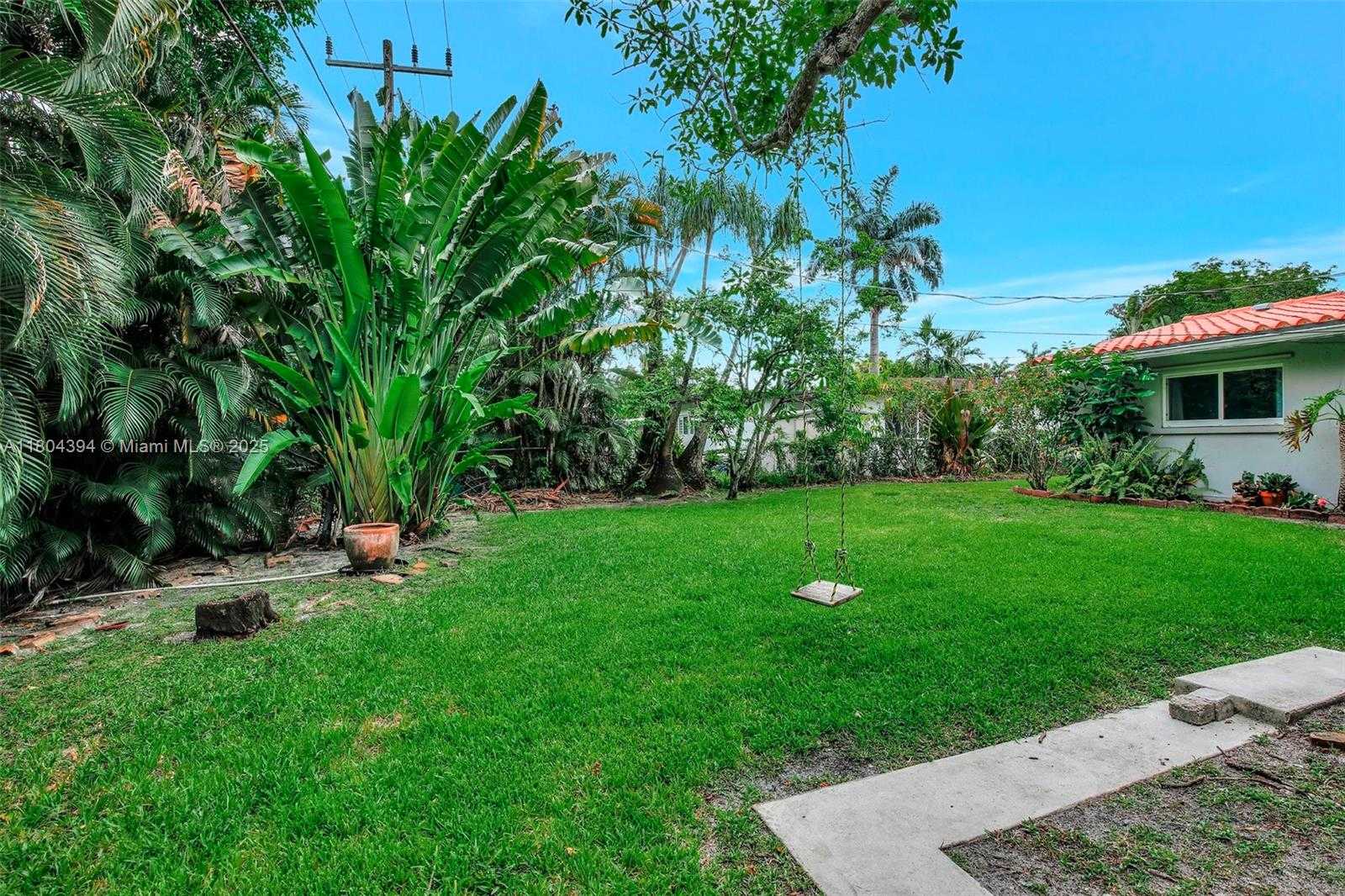 Small Image of 6285 PINE TER, Plantation Number 46