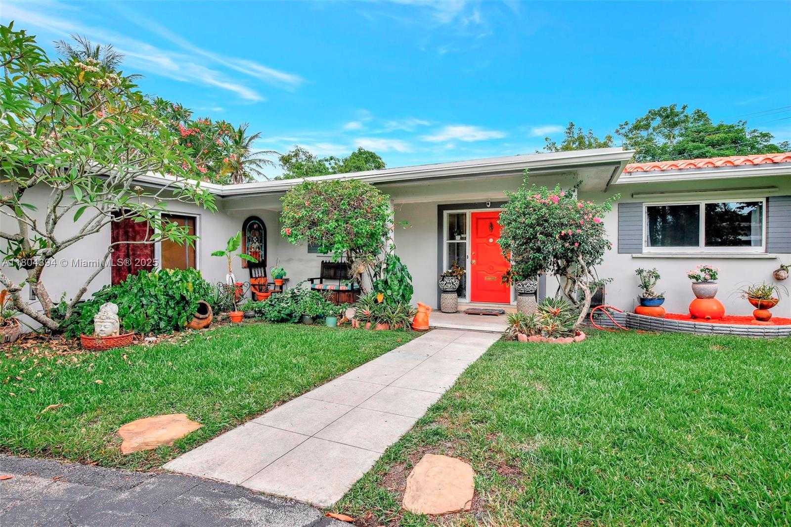 Small Image of 6285 PINE TER, Plantation Number 5