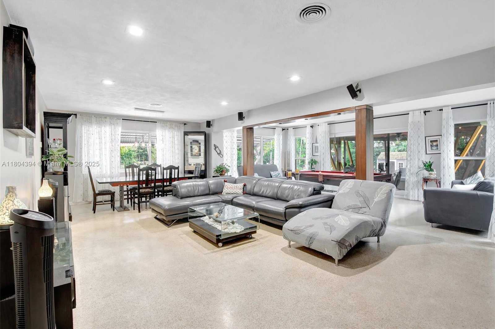 Small Image of 6285 PINE TER, Plantation Number 8