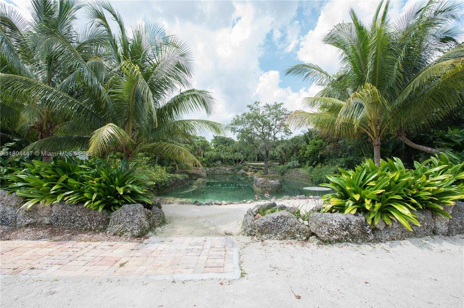 Small Image of 16970 SOUTH WEST 264TH ST, Homestead Number 27