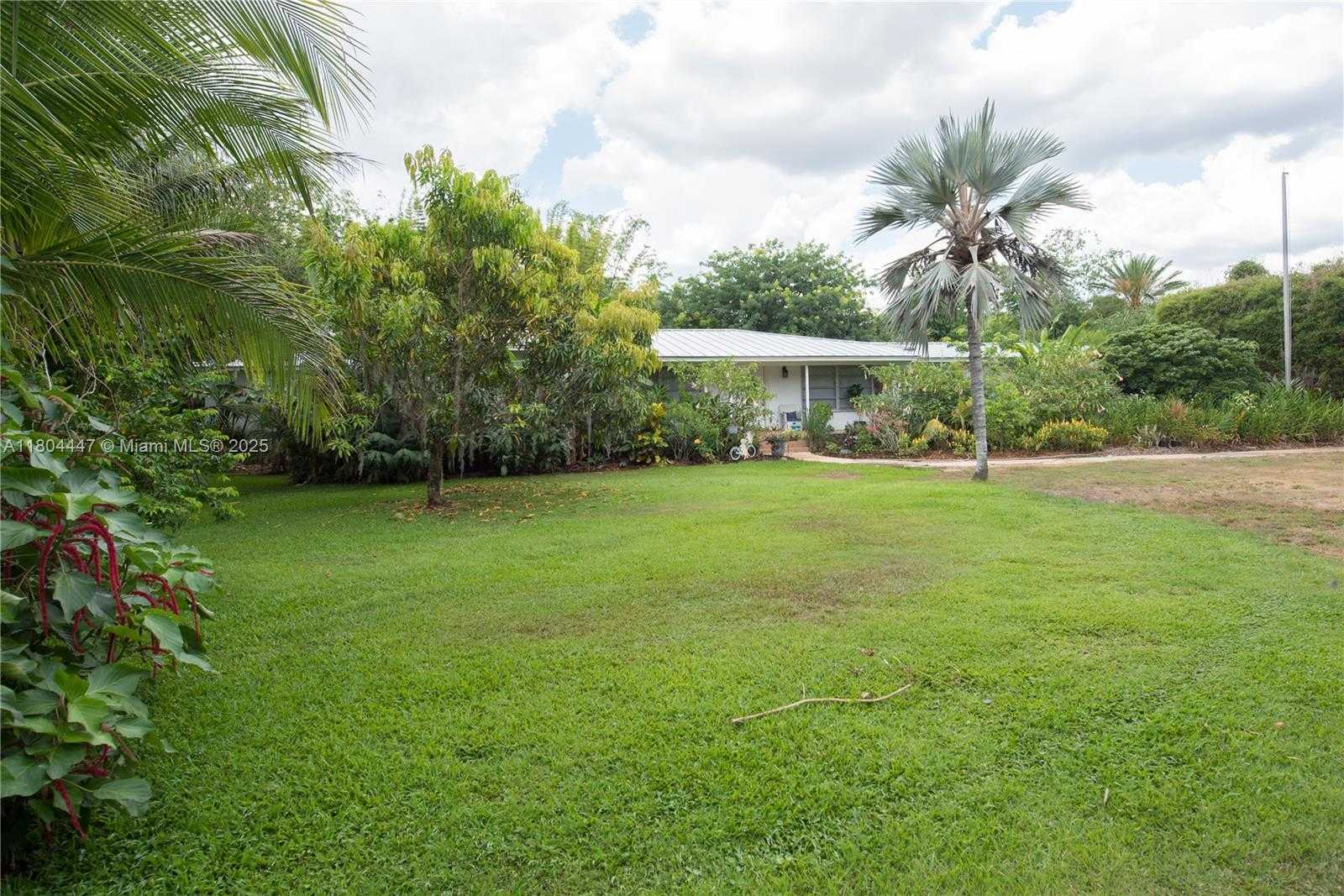 Small Image of 16970 SOUTH WEST 264TH ST, Homestead Number 38