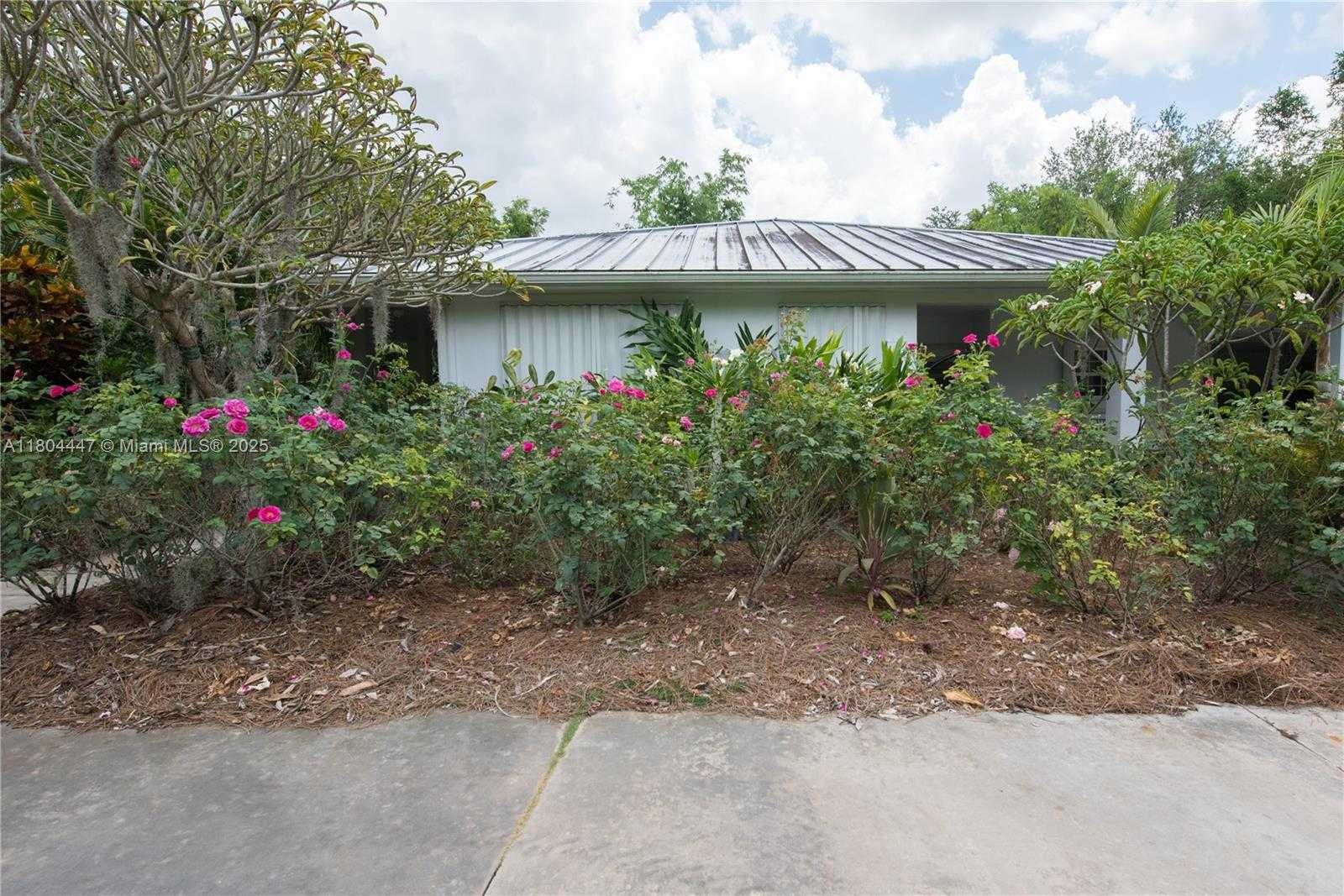 Small Image of 16970 SOUTH WEST 264TH ST, Homestead Number 43