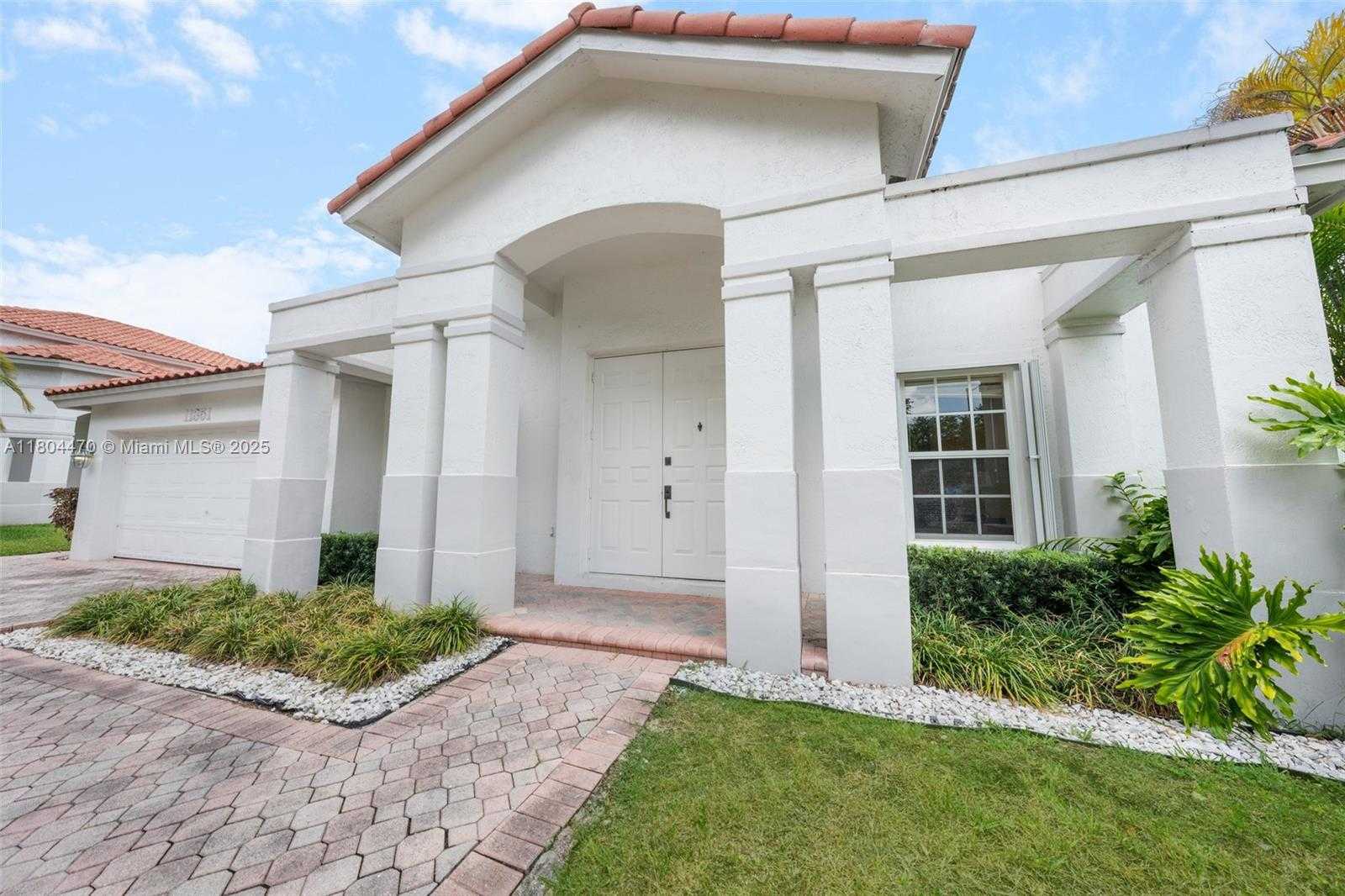 Small Image of 11351 NORTH WEST 64TH TER, Doral Number 2