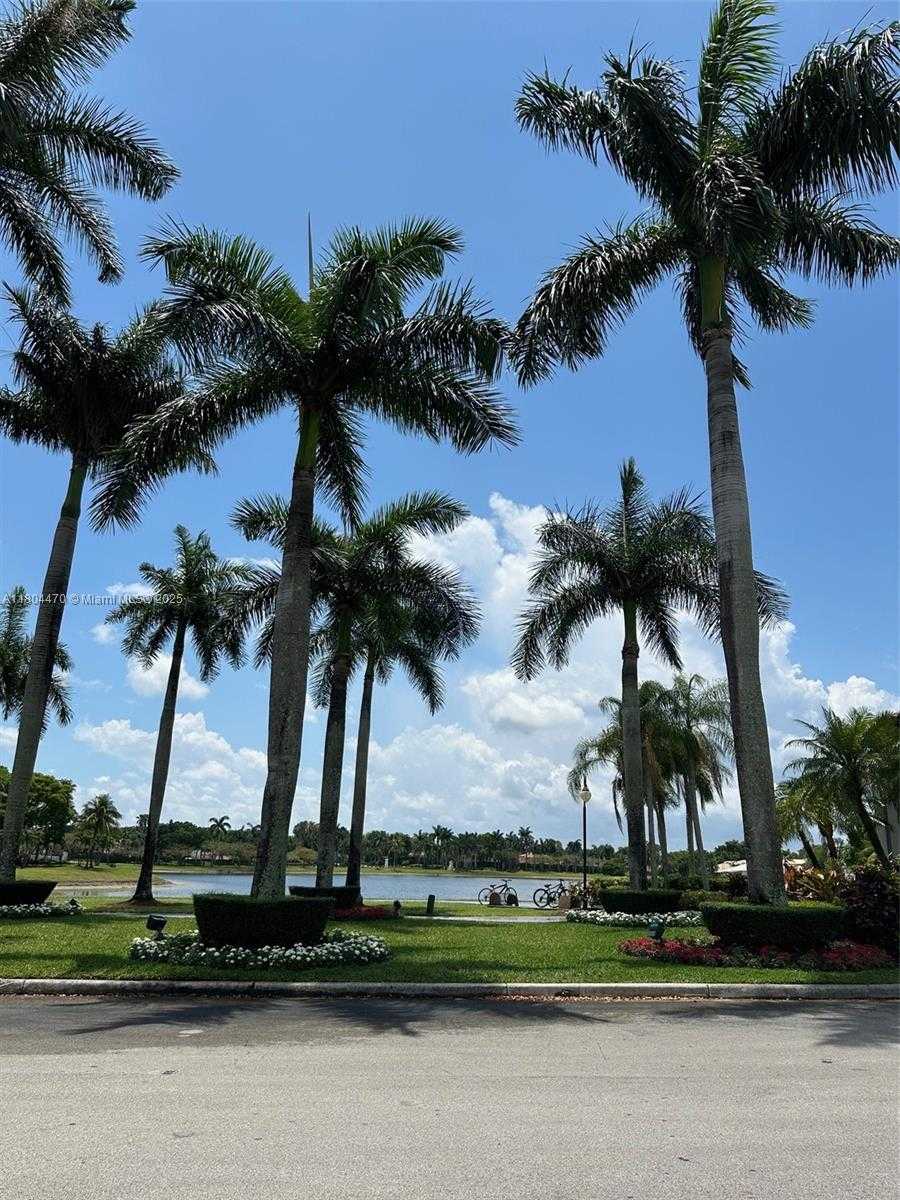 Small Image of 11351 NORTH WEST 64TH TER, Doral Number 39