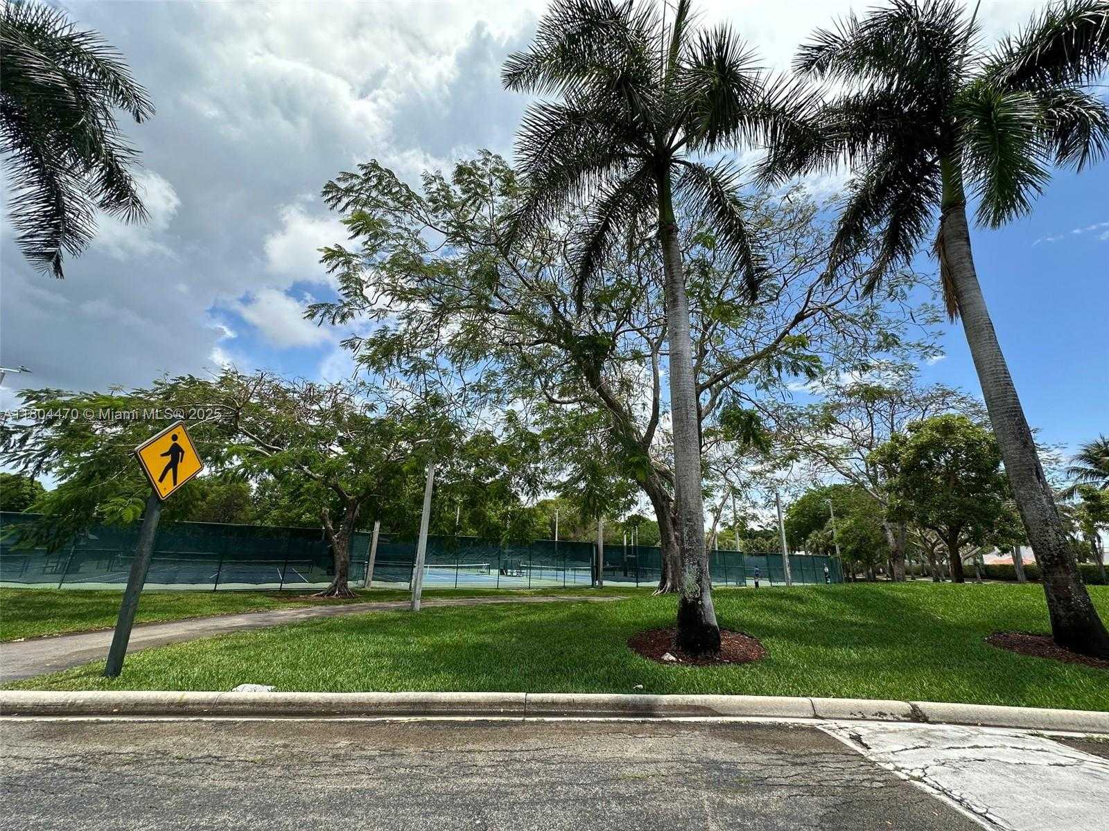 Small Image of 11351 NORTH WEST 64TH TER, Doral Number 42