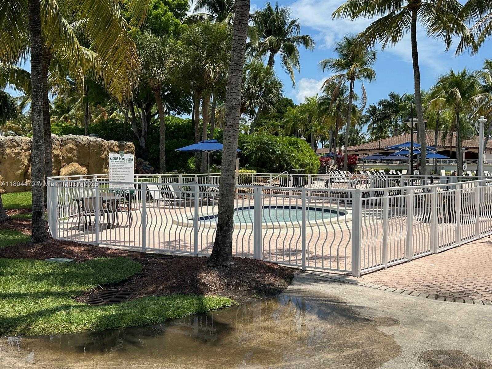Small Image of 11351 NORTH WEST 64TH TER, Doral Number 62