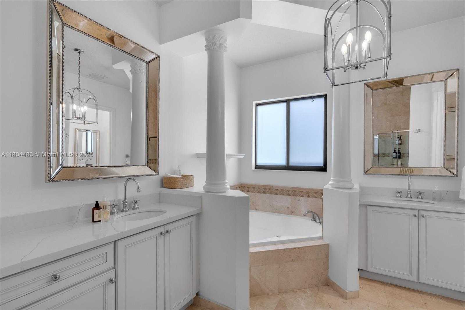 Small Image of 19336 SOUTH WEST 77TH PL, Cutler Bay Number 15