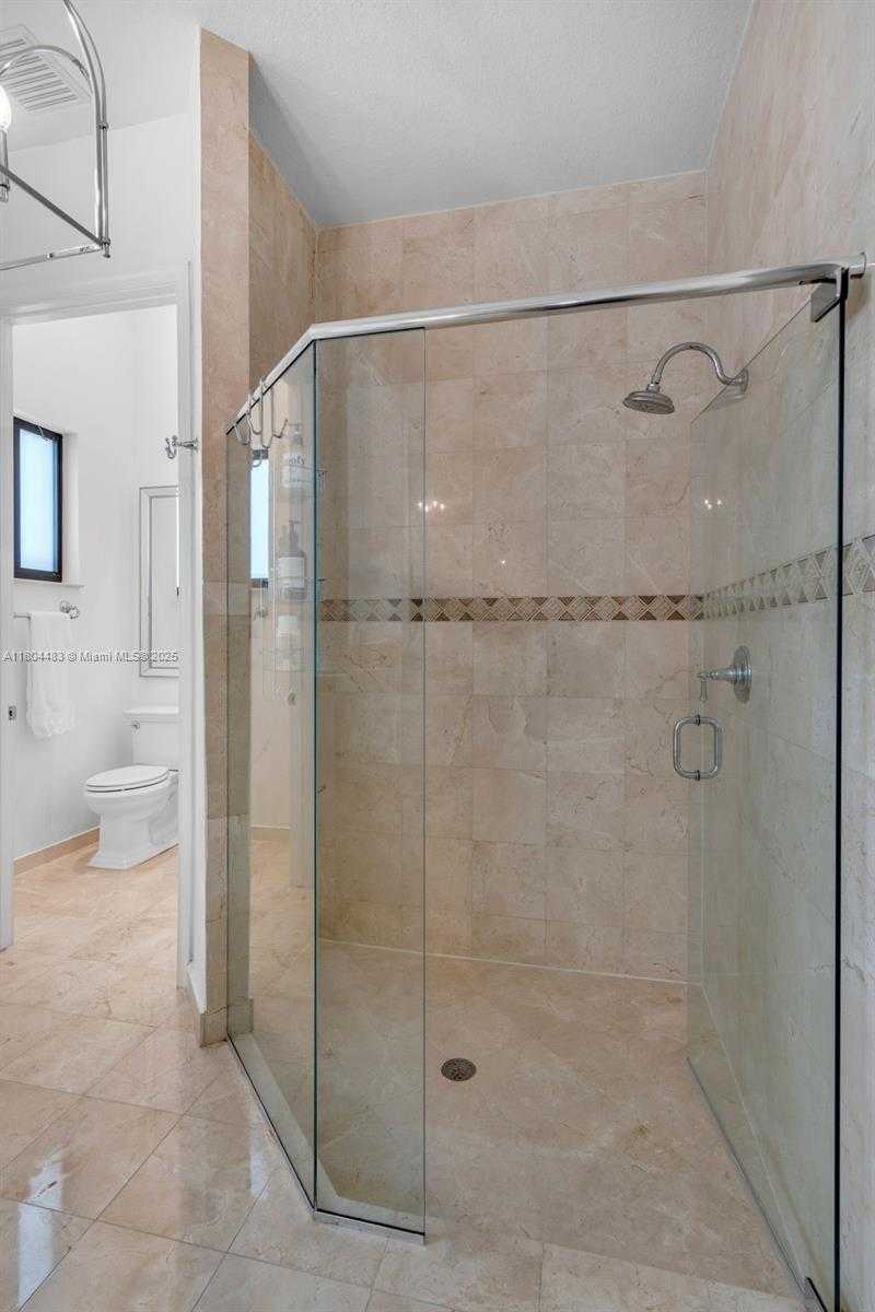 Small Image of 19336 SOUTH WEST 77TH PL, Cutler Bay Number 16