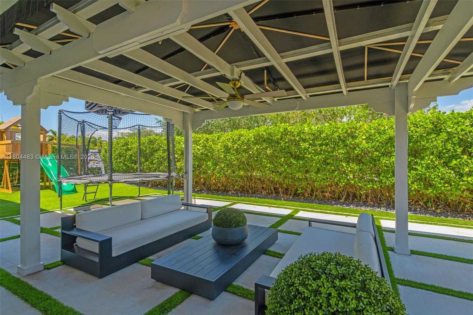 Small Image of 19336 SOUTH WEST 77TH PL, Cutler Bay Number 26