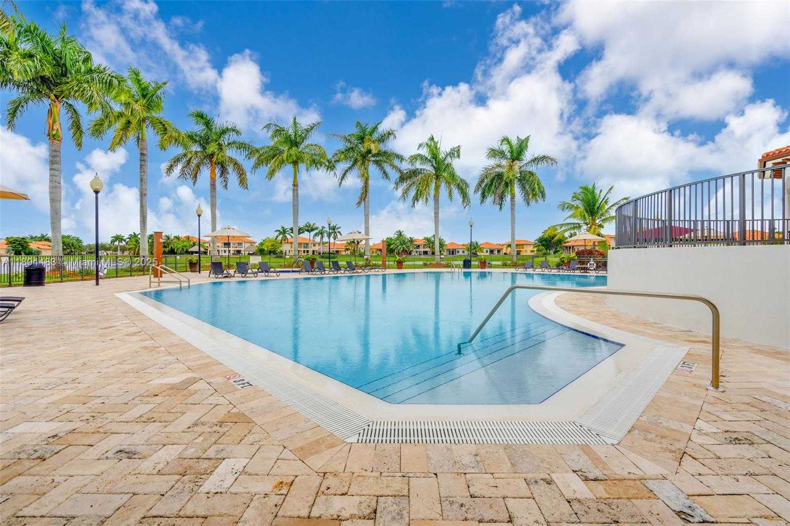 Small Image of 19336 SOUTH WEST 77TH PL, Cutler Bay Number 29
