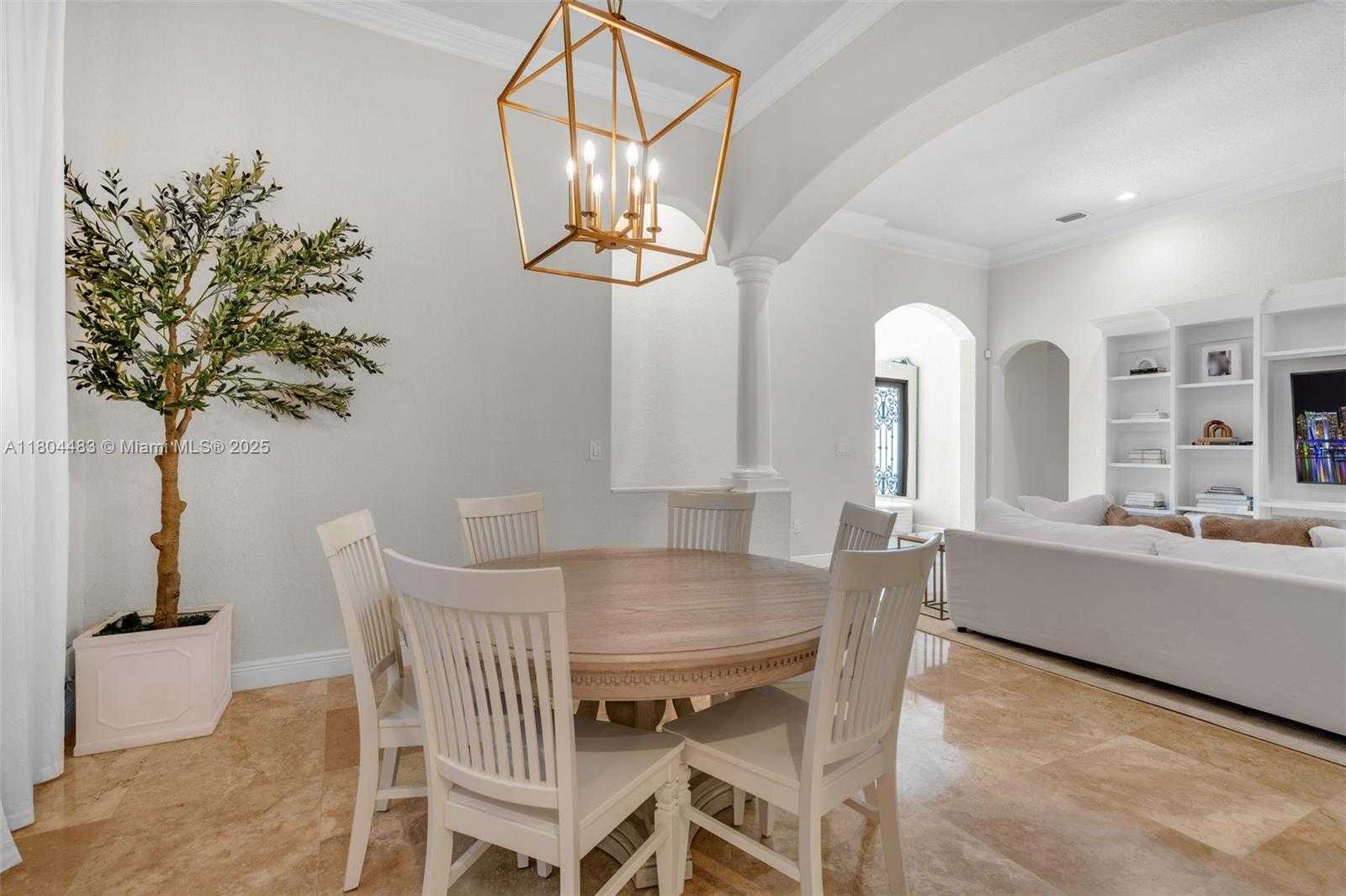 Small Image of 19336 SOUTH WEST 77TH PL, Cutler Bay Number 7