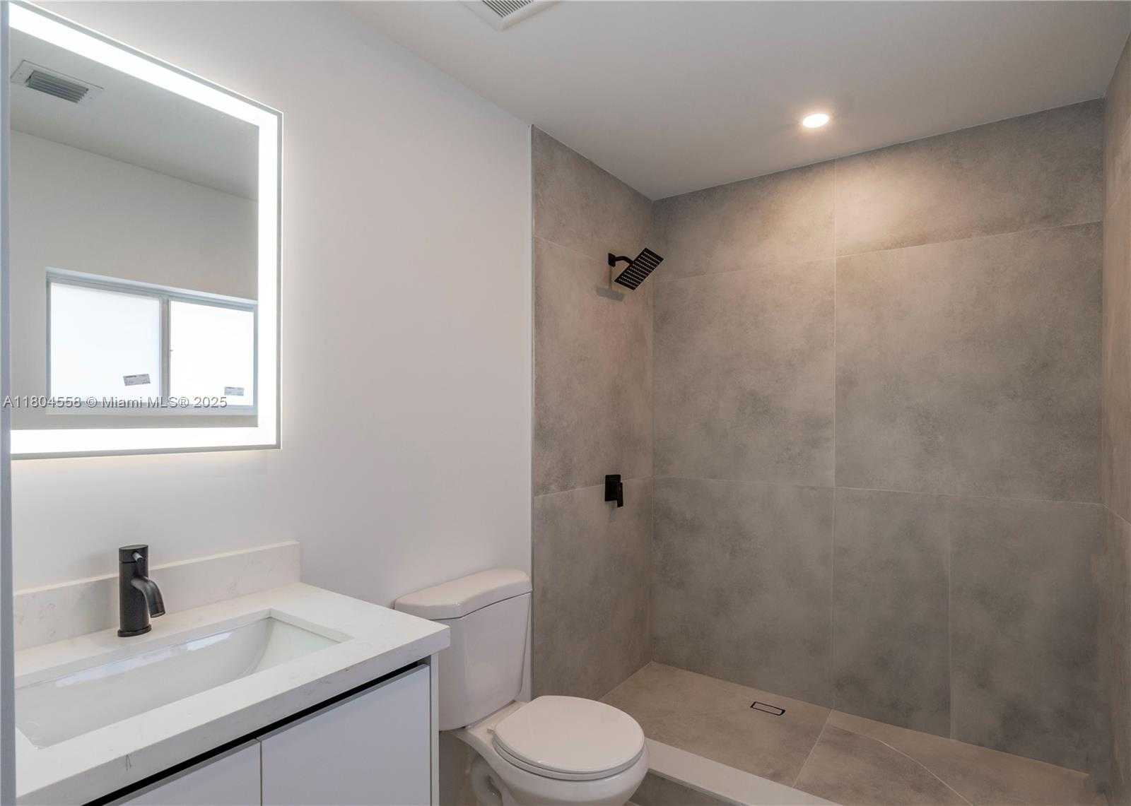 Small Image of 2039 NORTH EAST 172ND ST, North Miami Beach Number 13