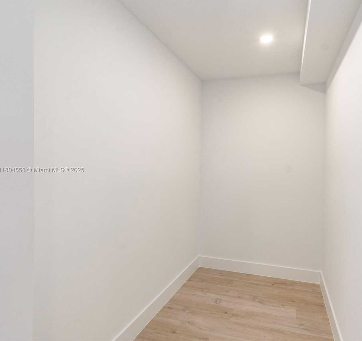 Small Image of 2039 NORTH EAST 172ND ST, North Miami Beach Number 17