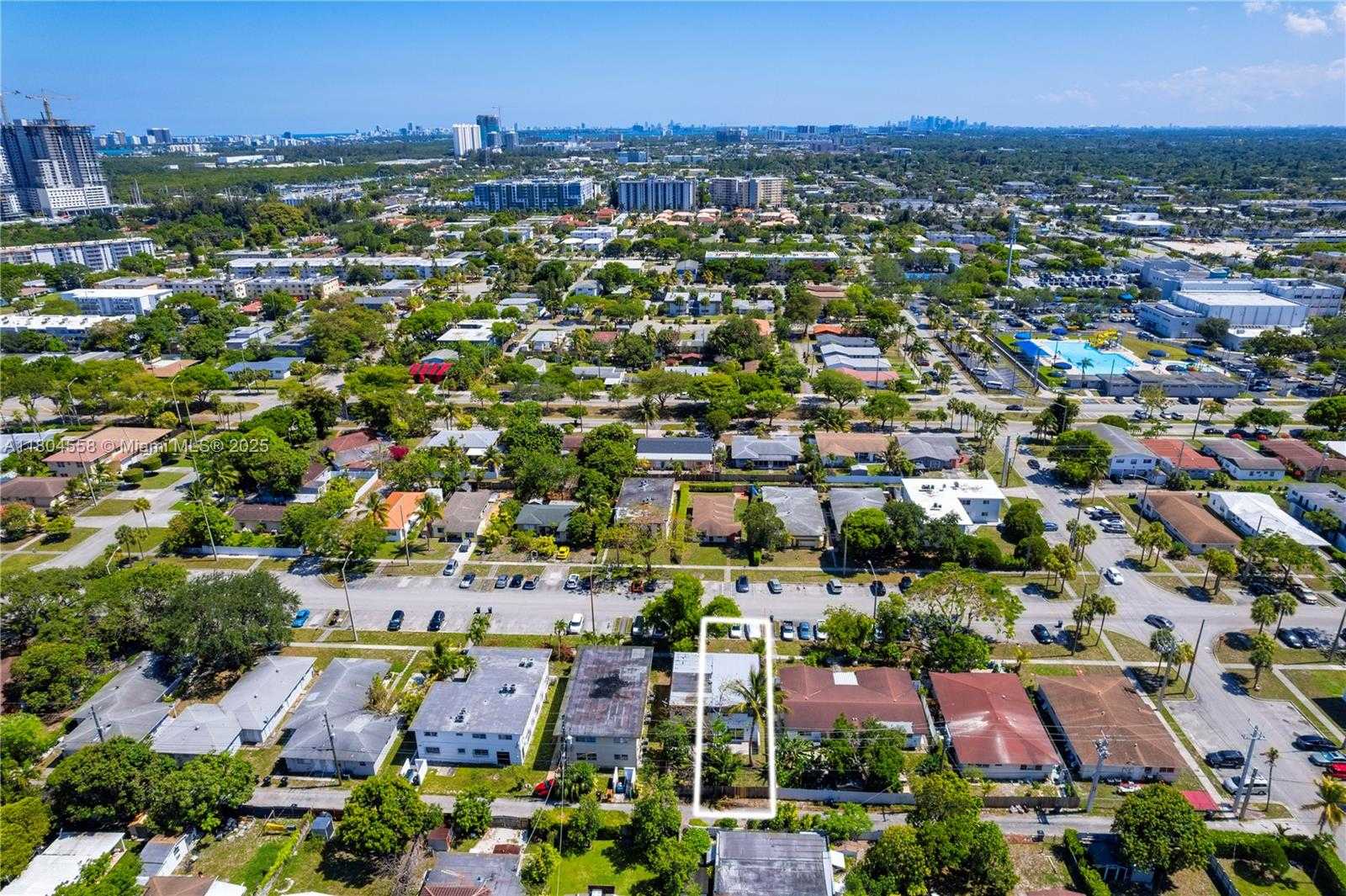 Small Image of 2039 NORTH EAST 172ND ST, North Miami Beach Number 28