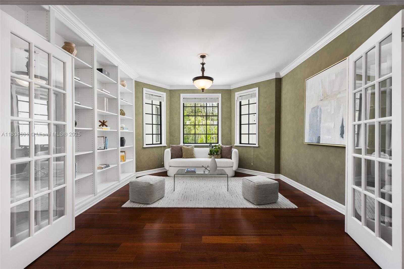 Small Image of 7250 ERWIN RD, Coral Gables Number 15