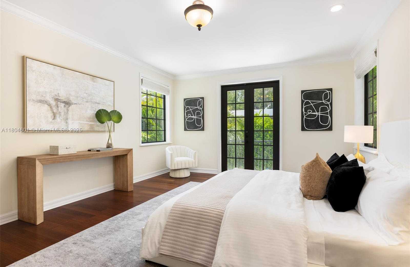 Small Image of 7250 ERWIN RD, Coral Gables Number 17