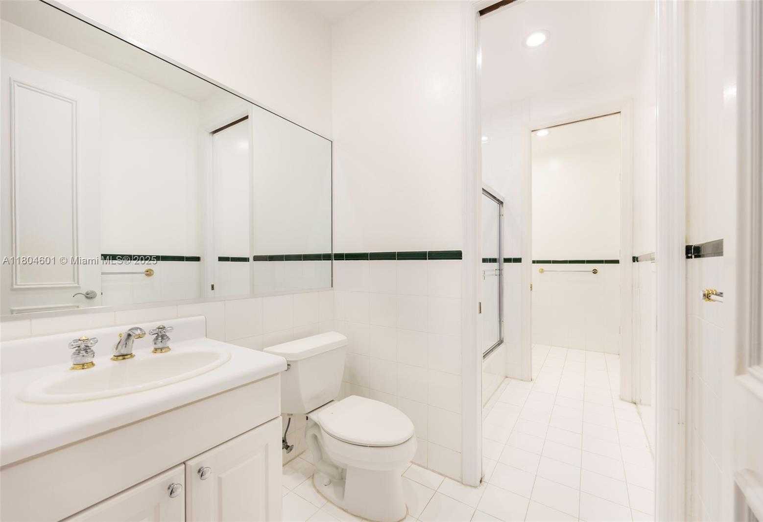 Small Image of 7250 ERWIN RD, Coral Gables Number 22