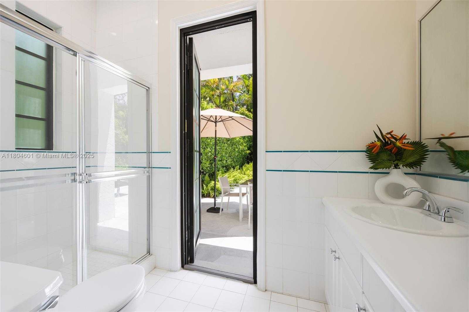 Small Image of 7250 ERWIN RD, Coral Gables Number 27