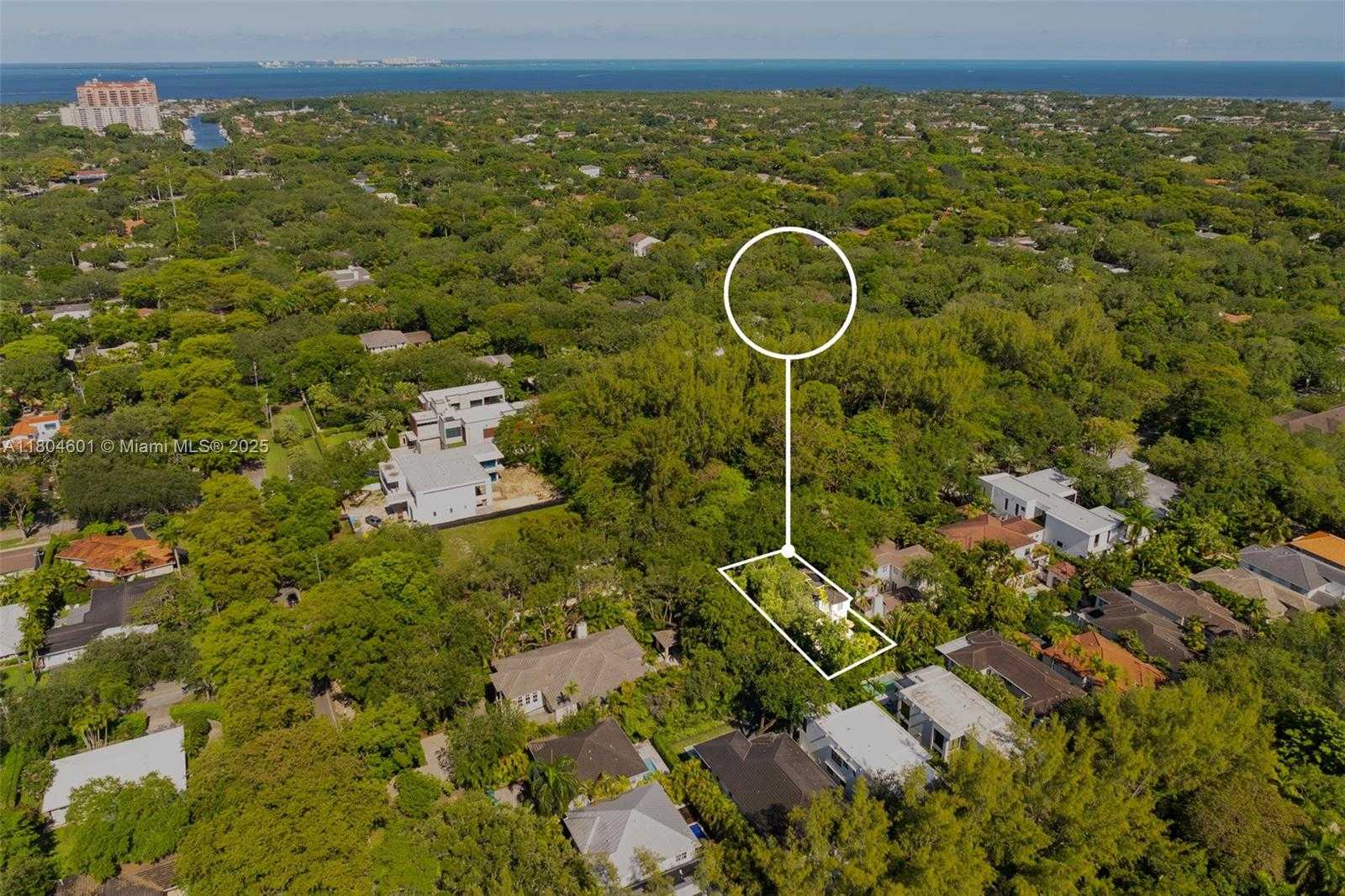 Small Image of 7250 ERWIN RD, Coral Gables Number 37