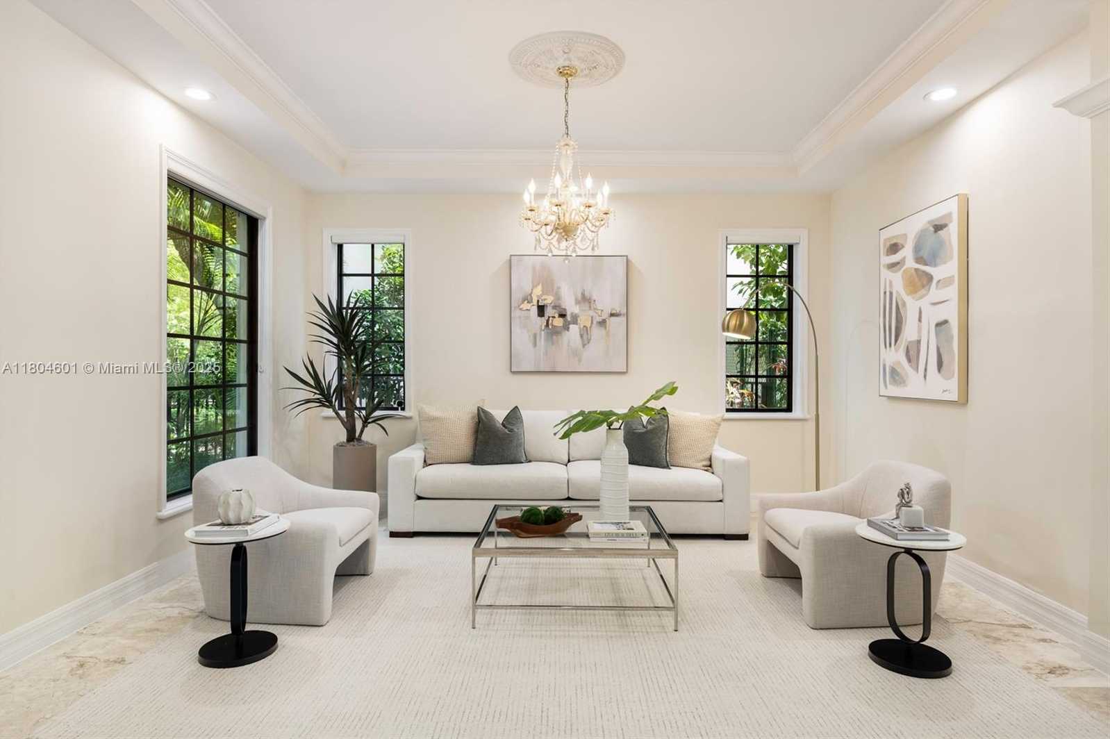 Small Image of 7250 ERWIN RD, Coral Gables Number 6