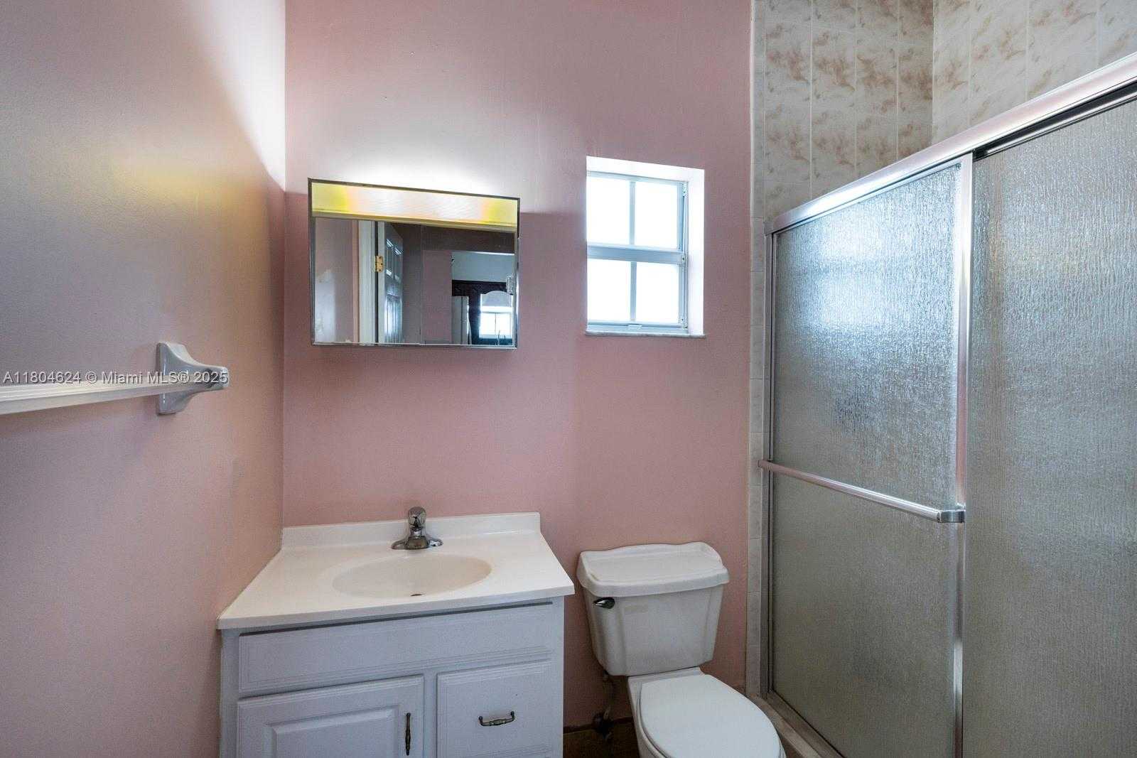 Small Image of 2757 NORTH WEST 29TH ST, Miami Number 11
