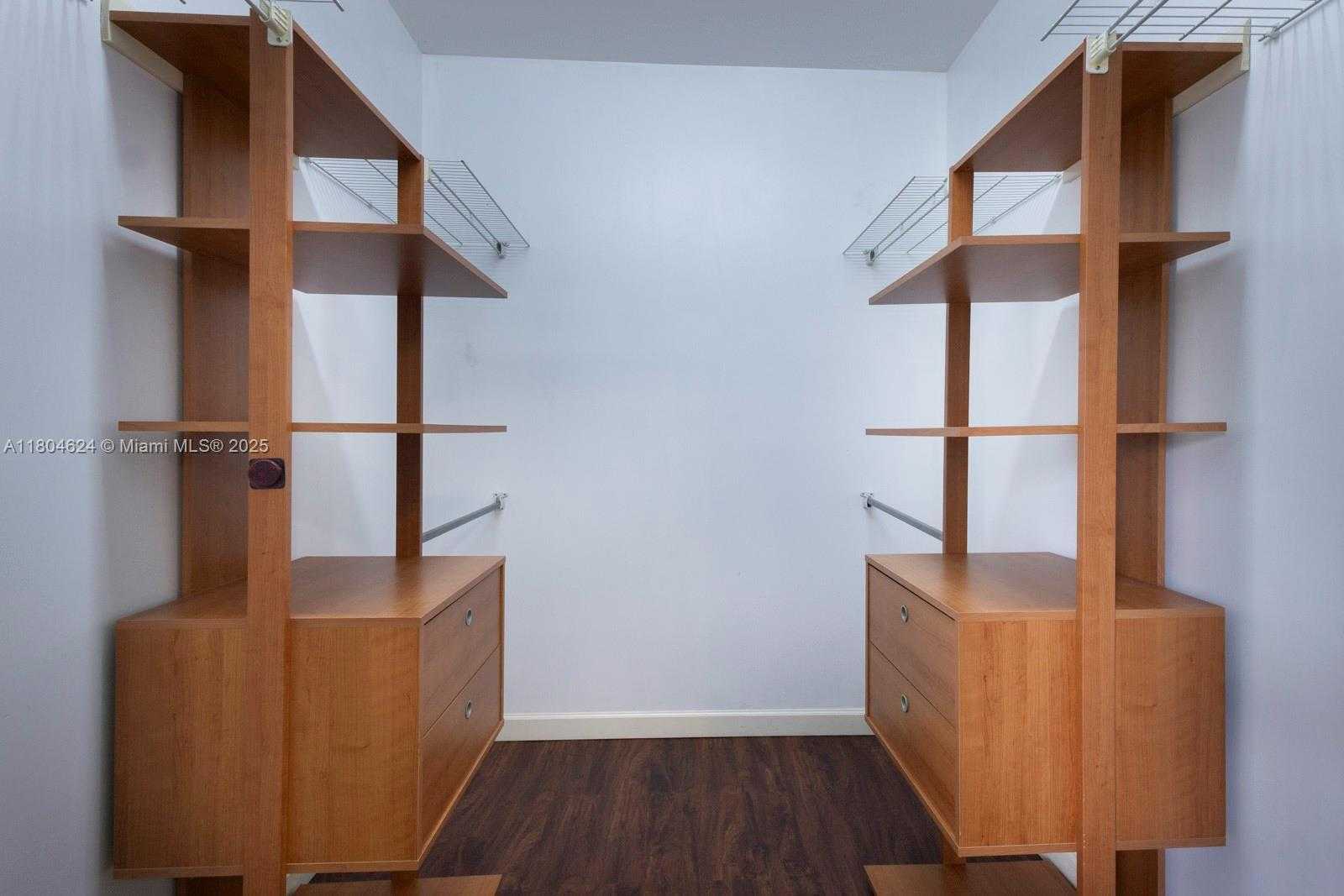 Small Image of 2757 NORTH WEST 29TH ST, Miami Number 12