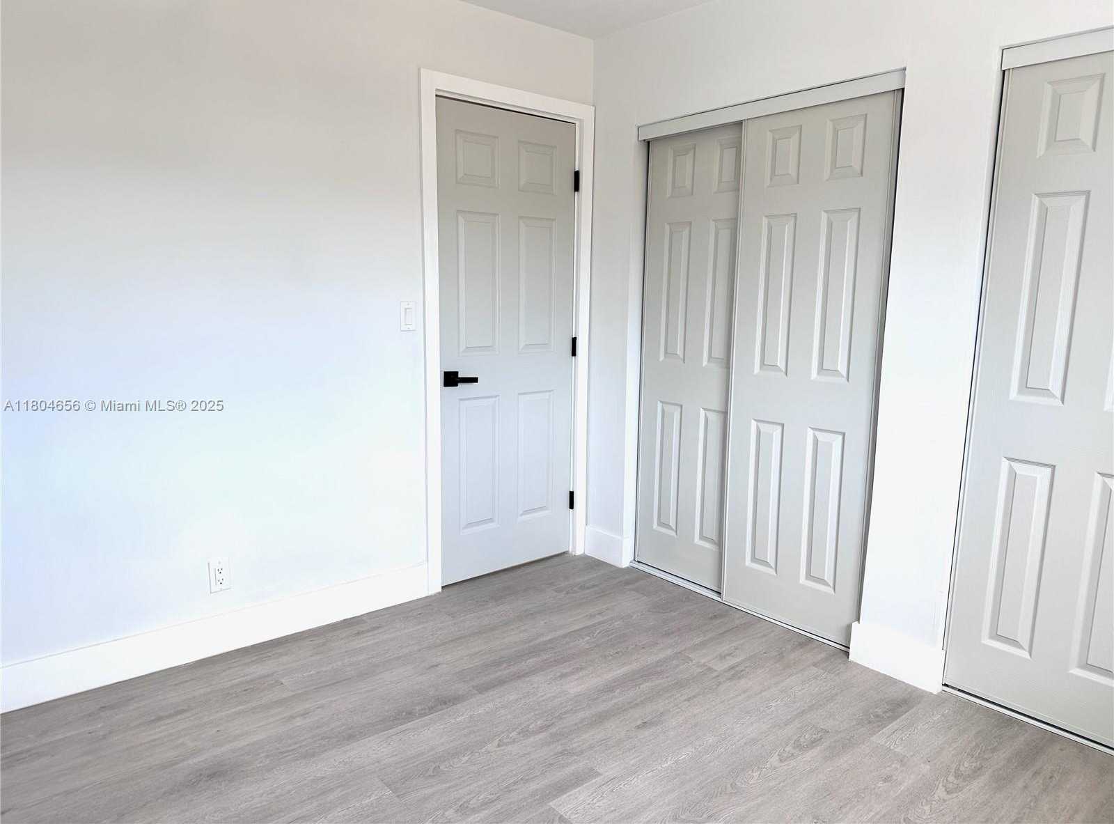 Small Image of 2421 NORTH 56TH TER, Hollywood Number 25