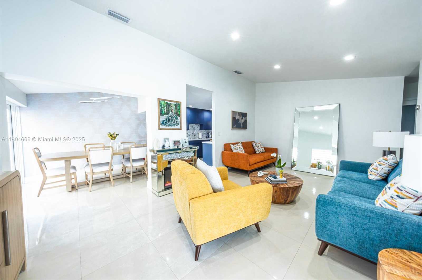 Small Image of 6950 NORTH WEST 168TH ST, Hialeah Number 11