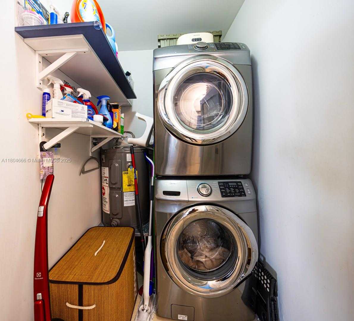 Small Image of 6950 NORTH WEST 168TH ST, Hialeah Number 16