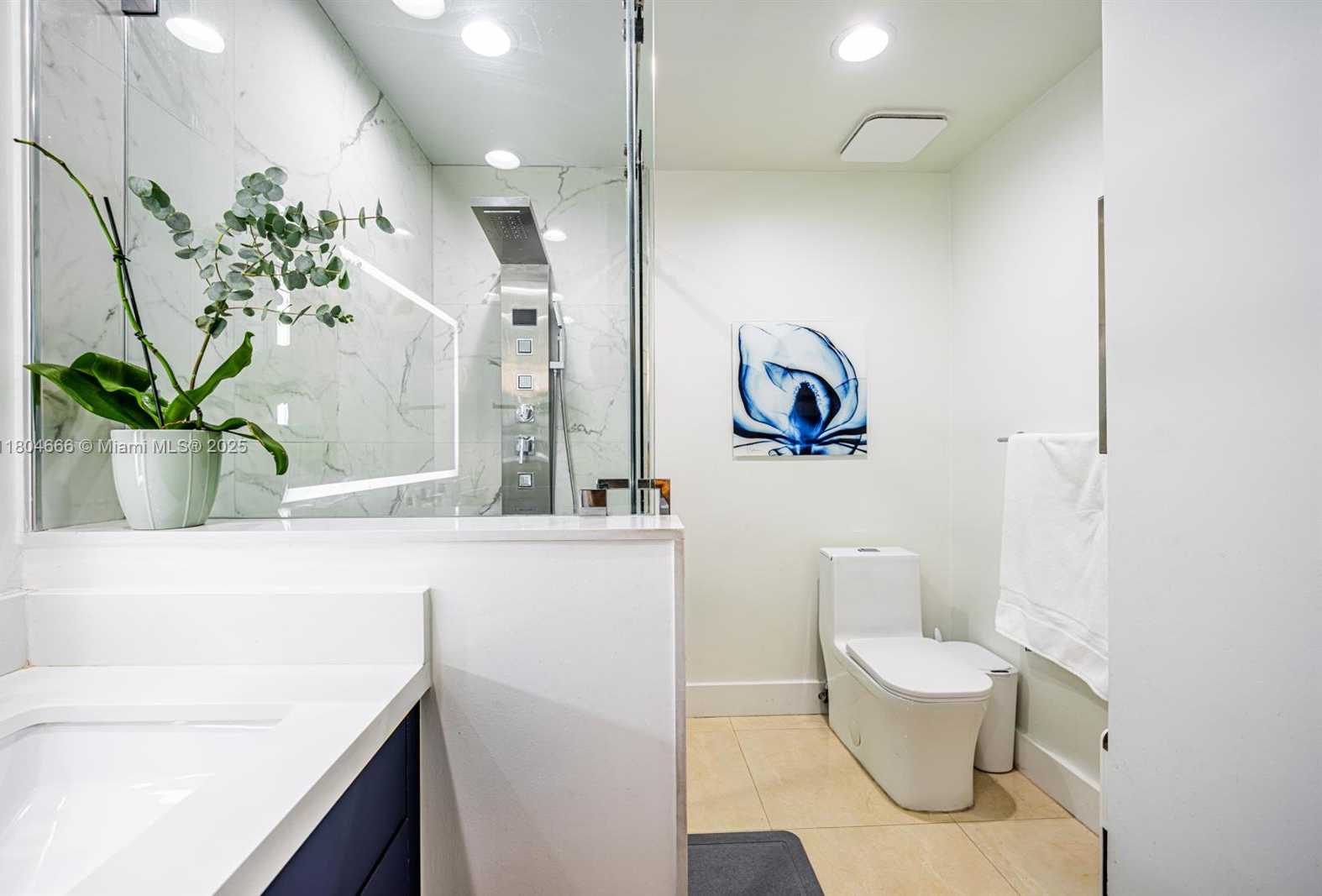 Small Image of 6950 NORTH WEST 168TH ST, Hialeah Number 28