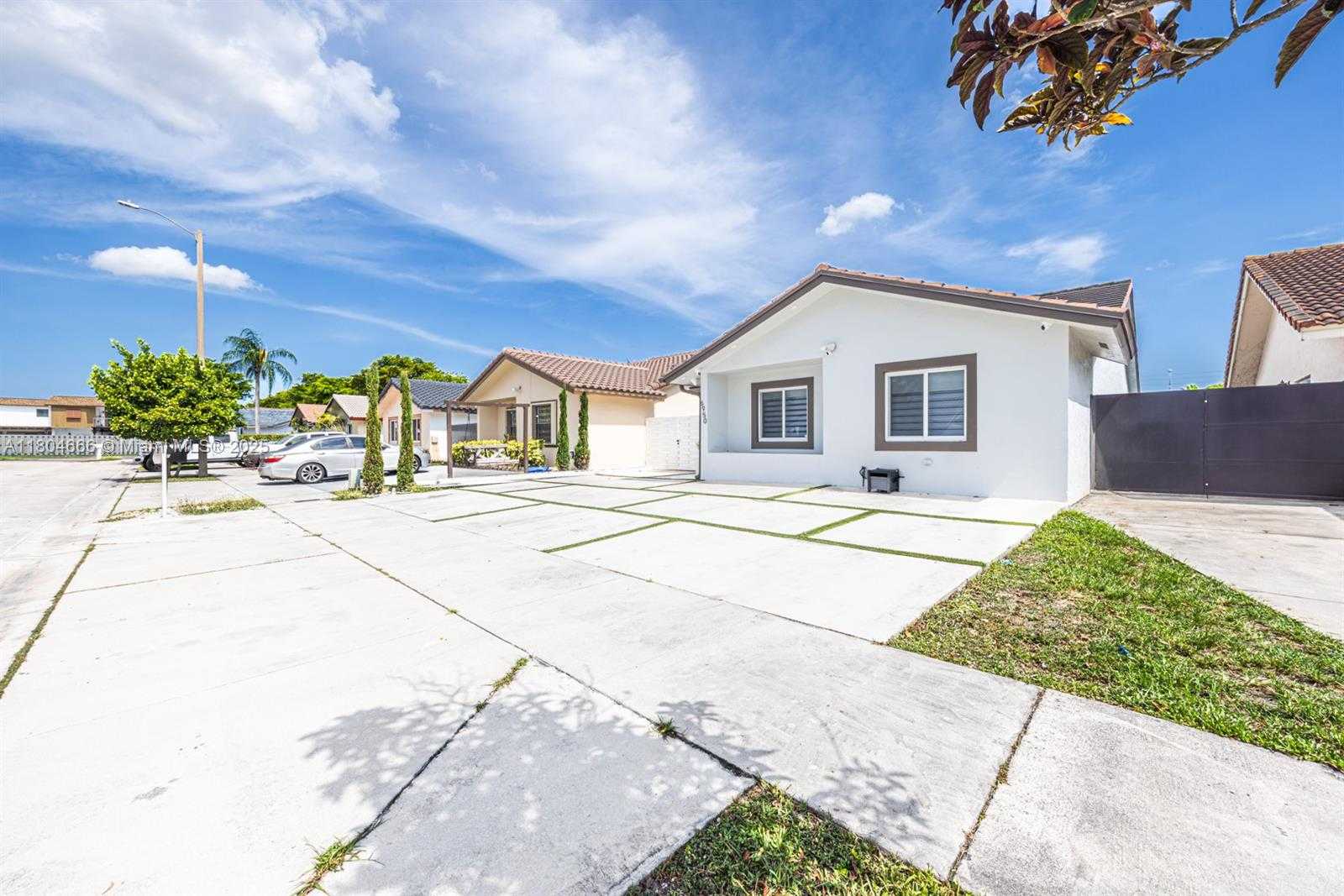 Small Image of 6950 NORTH WEST 168TH ST, Hialeah Number 7