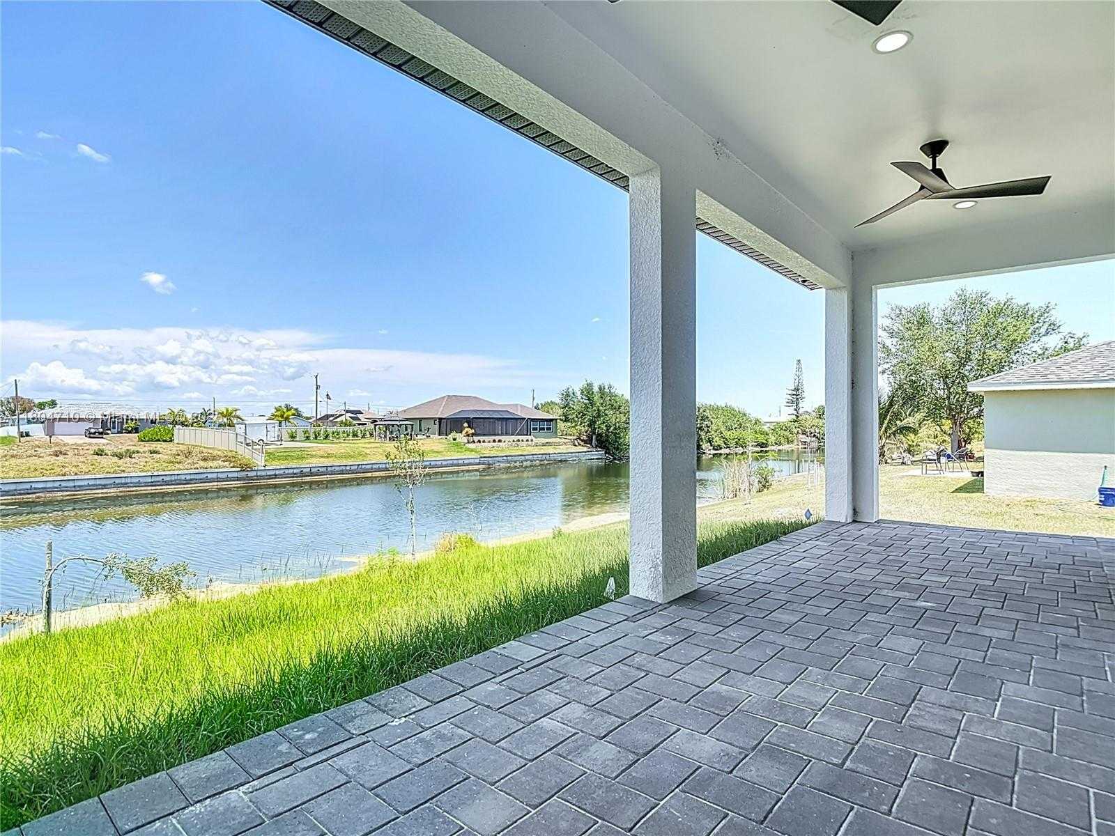 Small Image of 323 19TH TER, Cape Coral Number 51