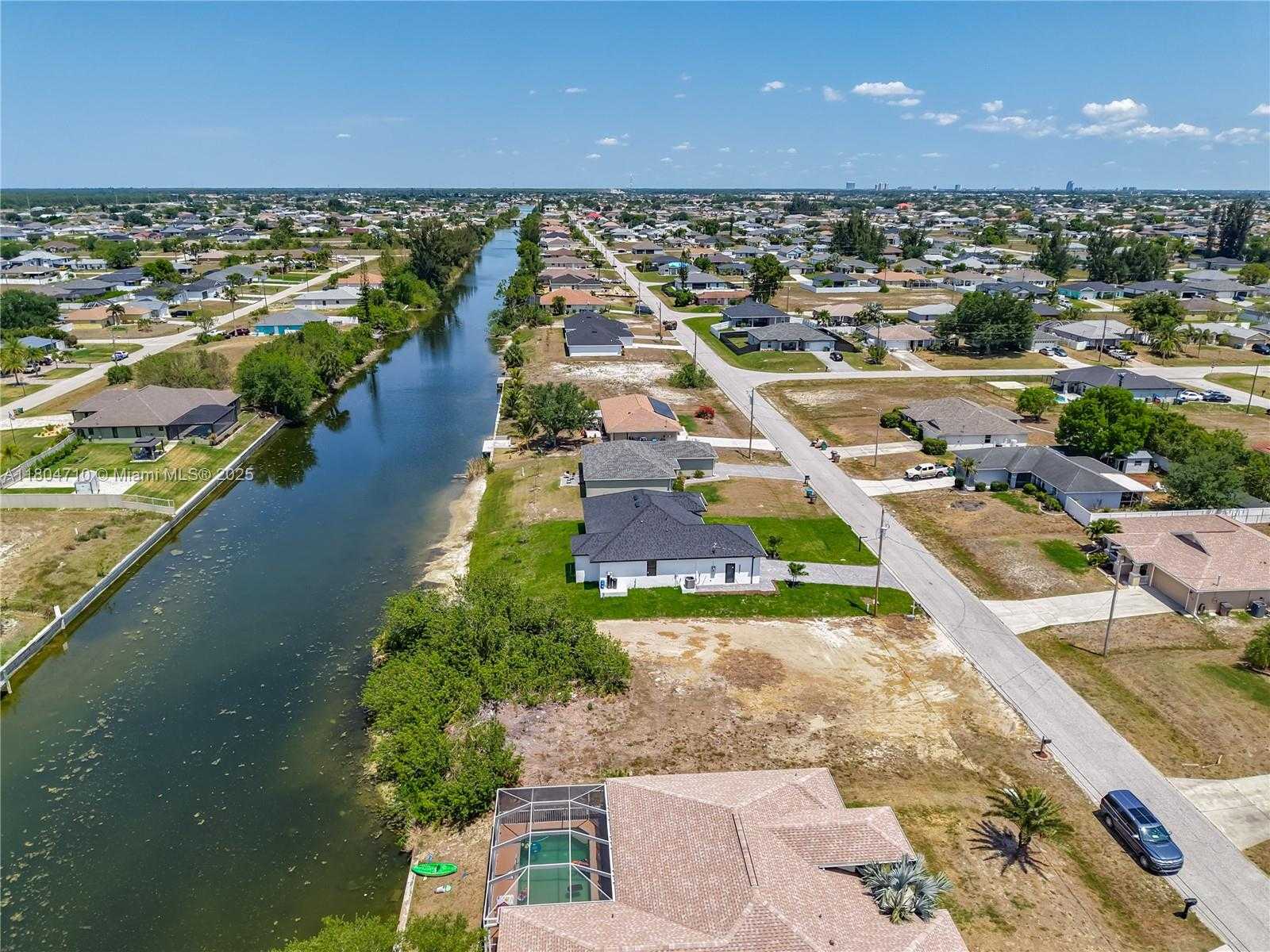Small Image of 323 19TH TER, Cape Coral Number 73