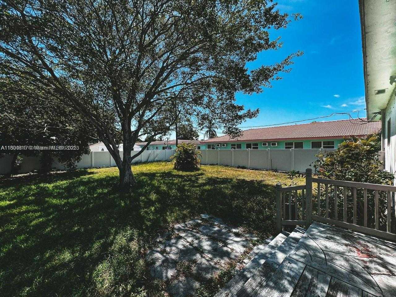 Small Image of 1231 NORTH 16TH CT, Hollywood Number 11